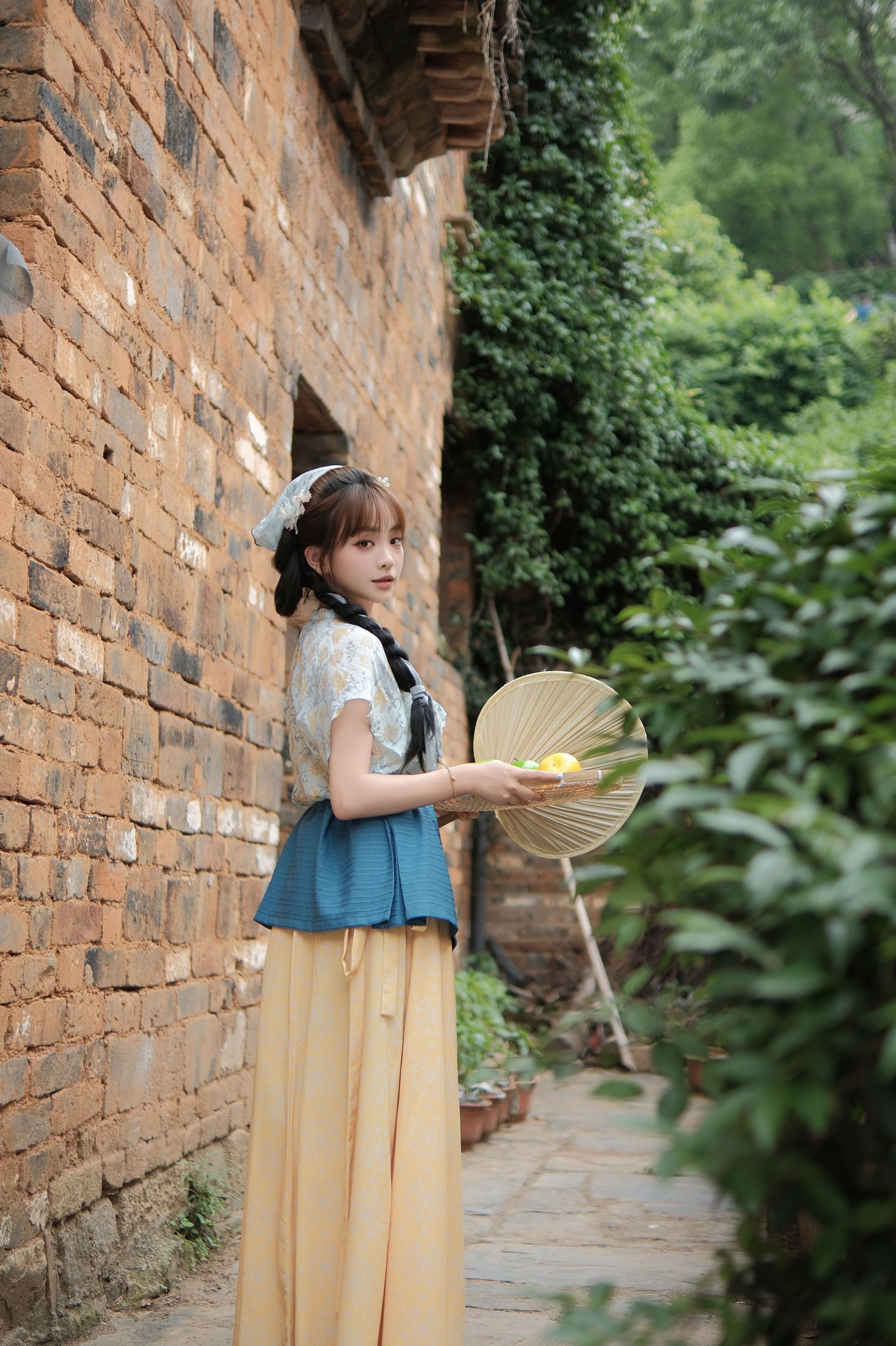 《穷苦人家的女儿》[37P] 插图2