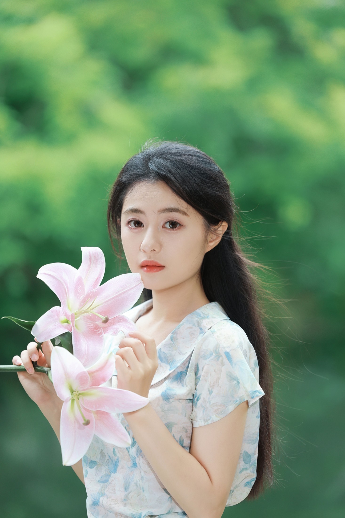 《她的眼，比林间的风更温柔》[12P]-66COS