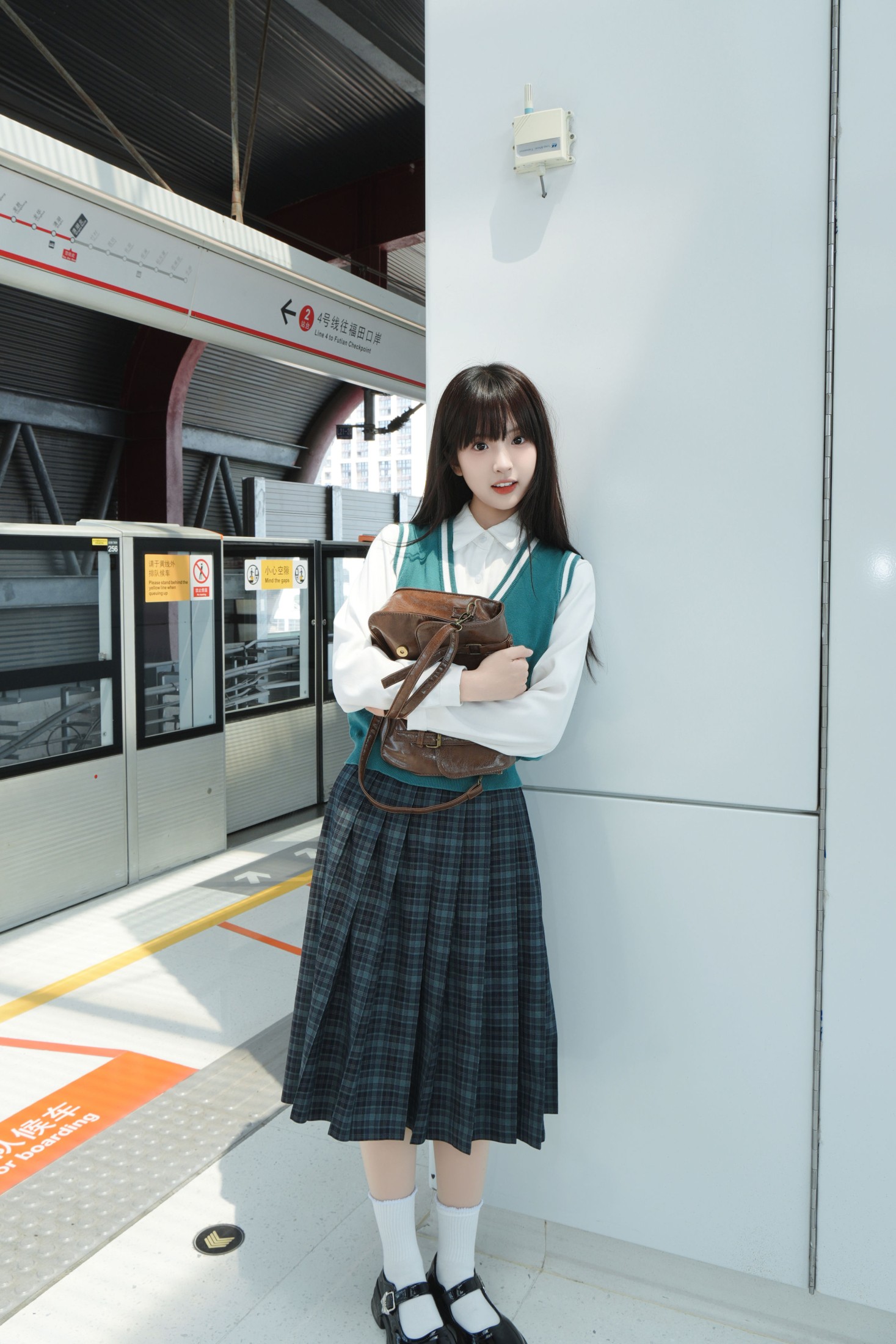 《地铁少女》[12P] 插图3