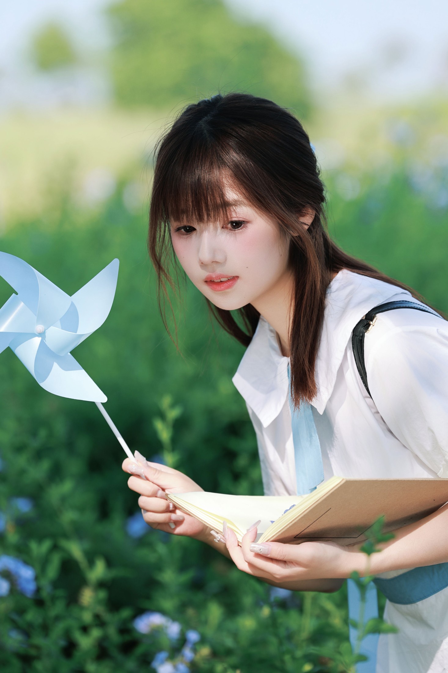 《蓝雪花里的 JK 少女，藏着夏天的心事》[19P]-66COS