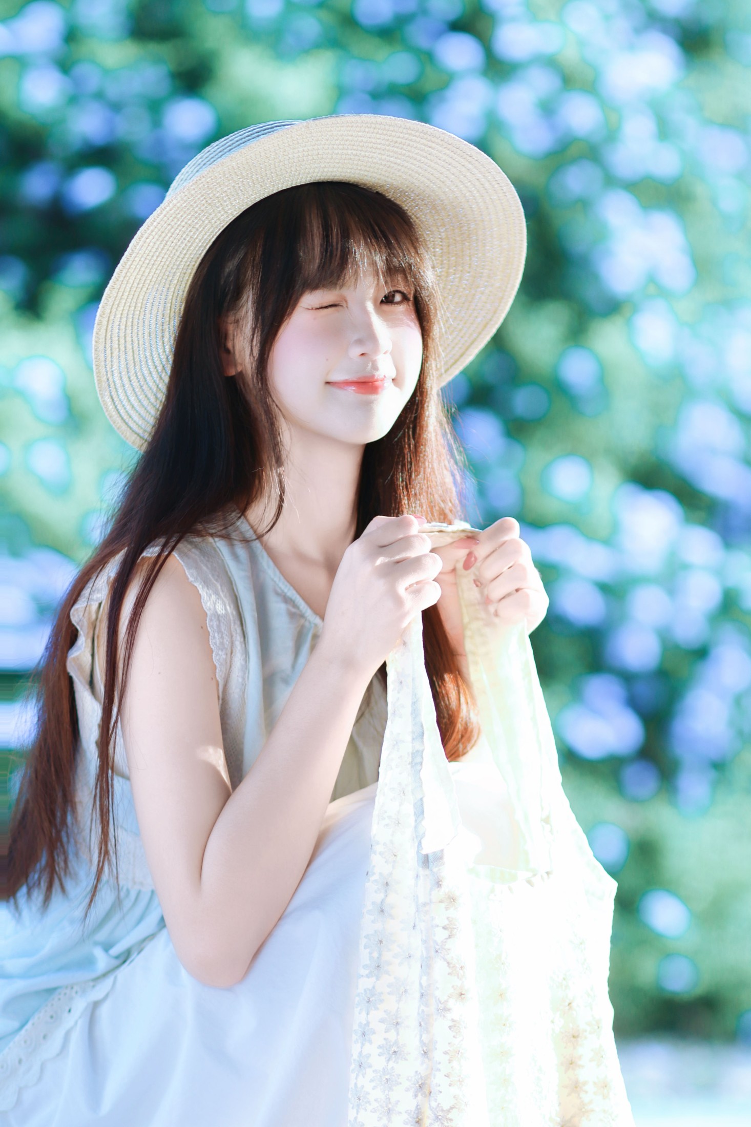 《盛夏的蓝雪花》[39P] 插图4