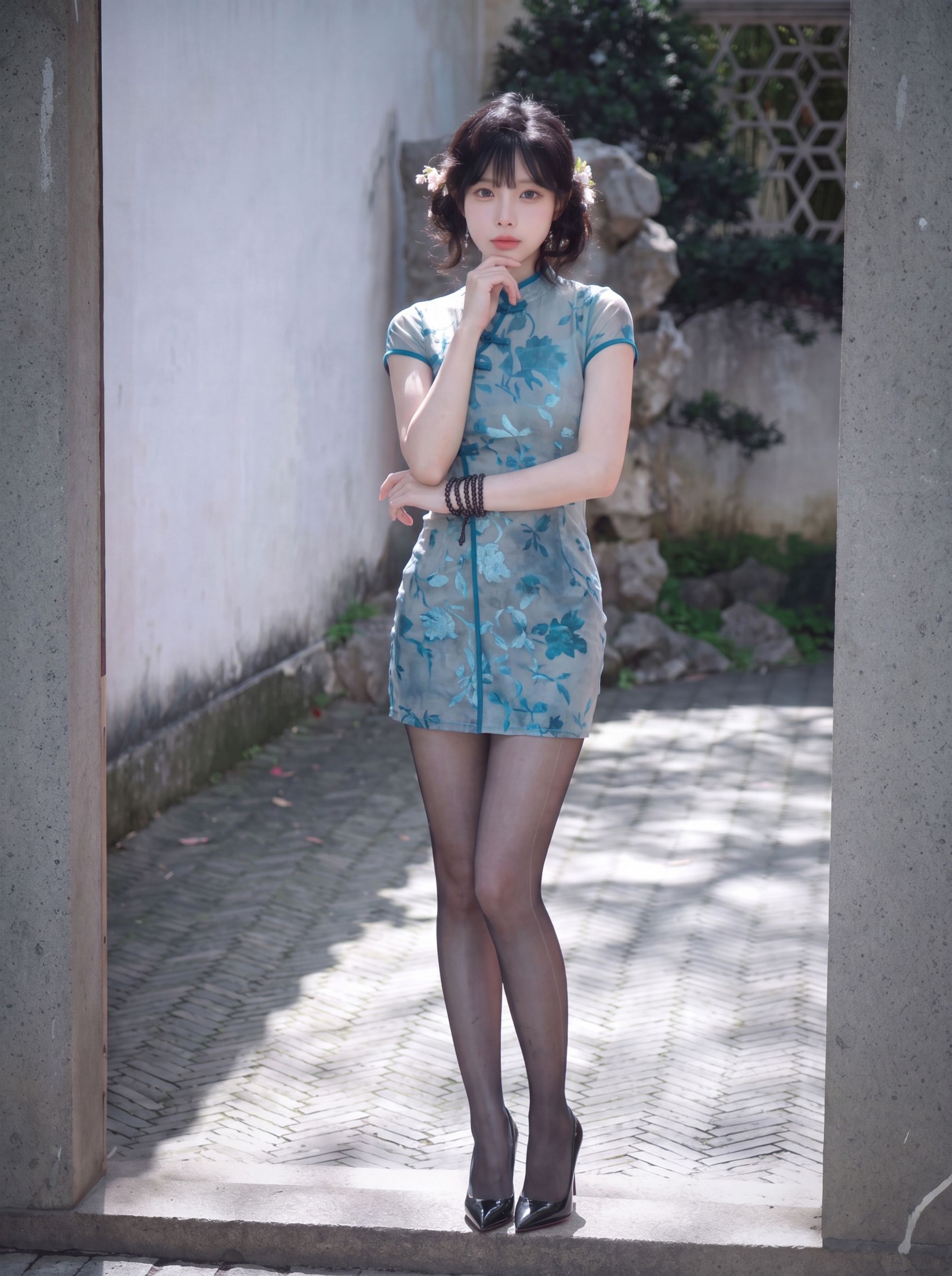 《庭隅蓝雾》[29P] 插图2