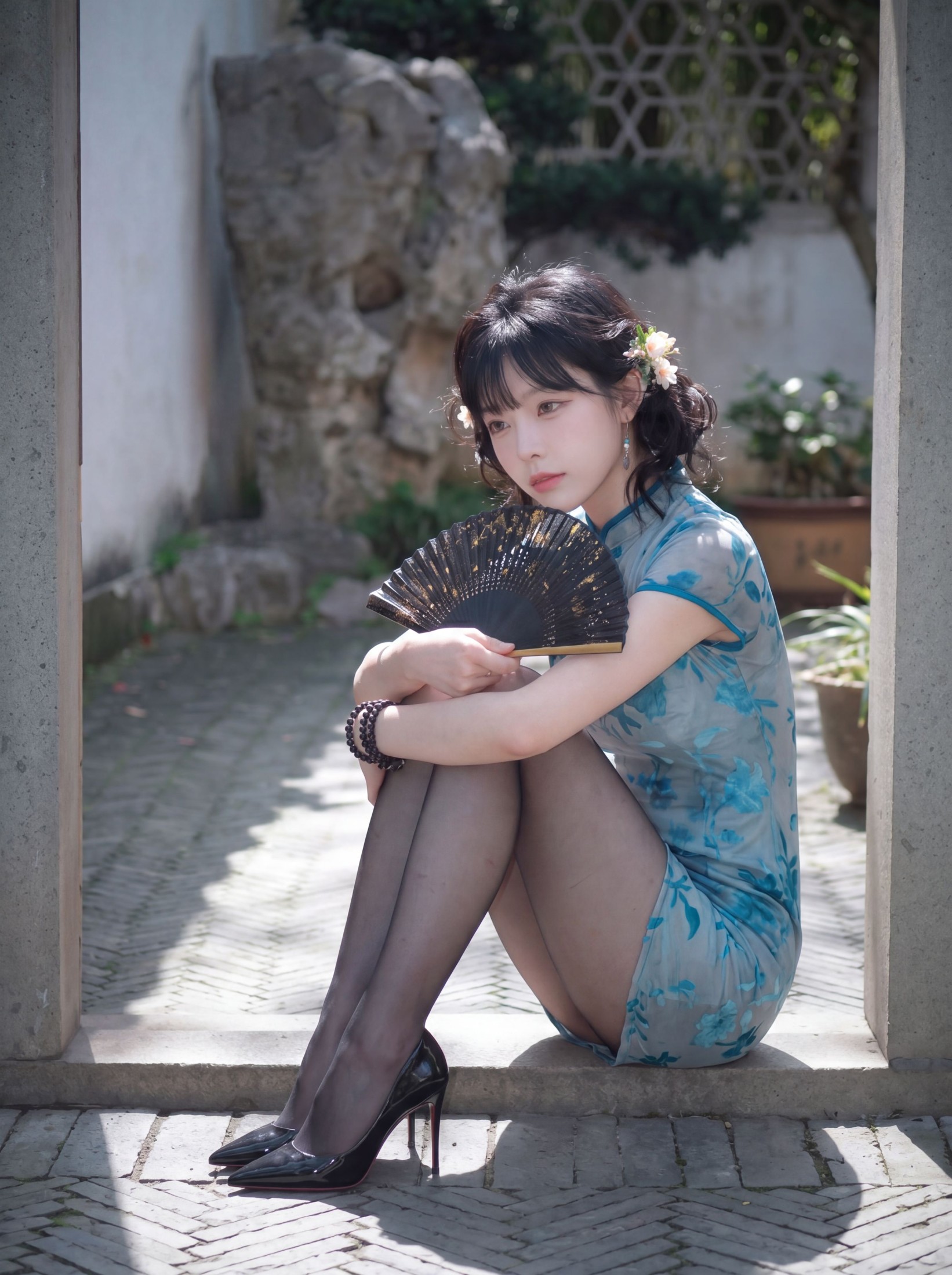 《庭隅蓝雾》[29P] 插图3