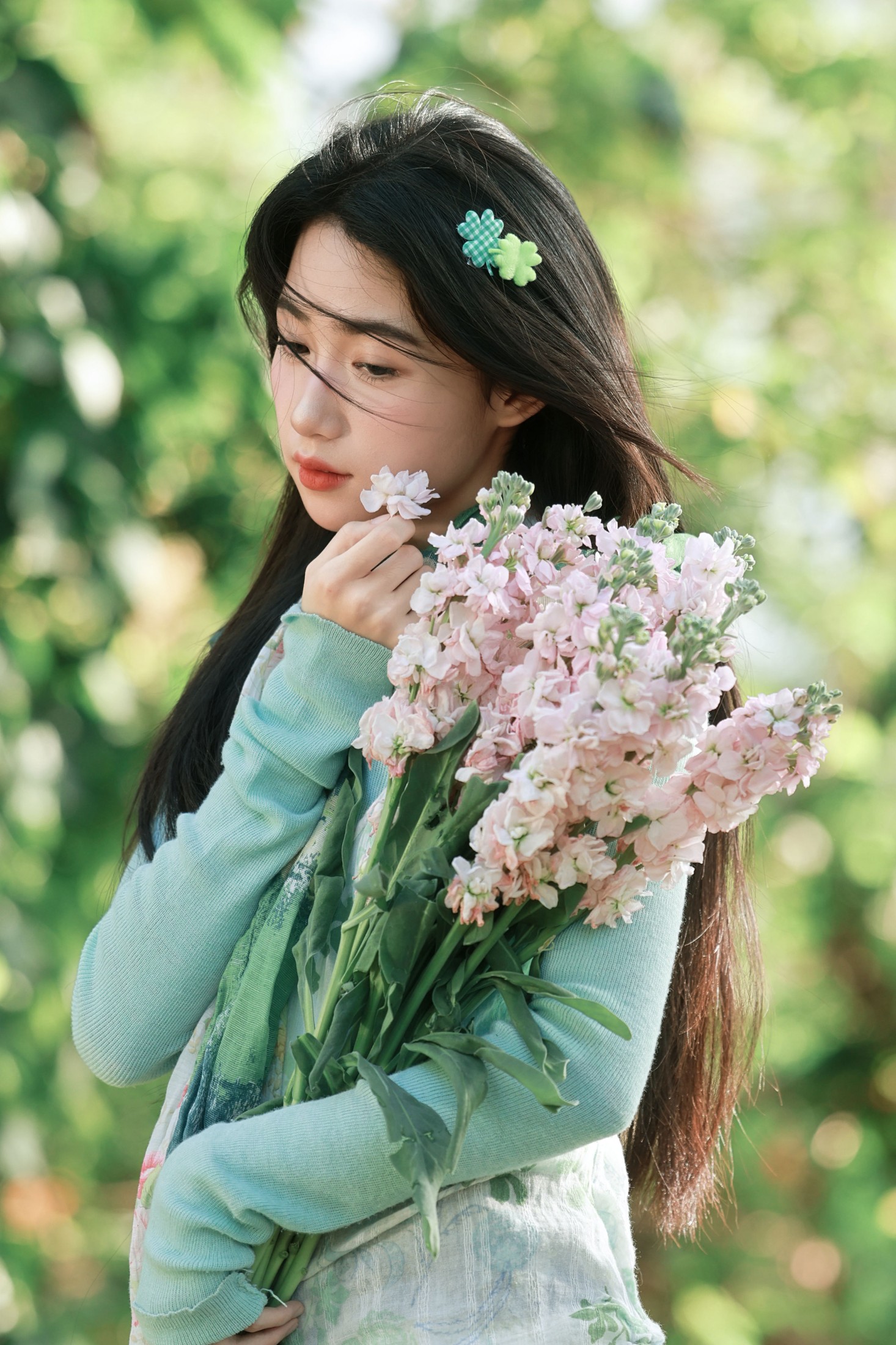 《春风穿过发梢，也穿过这片绿意与花香》[12P]-66COS