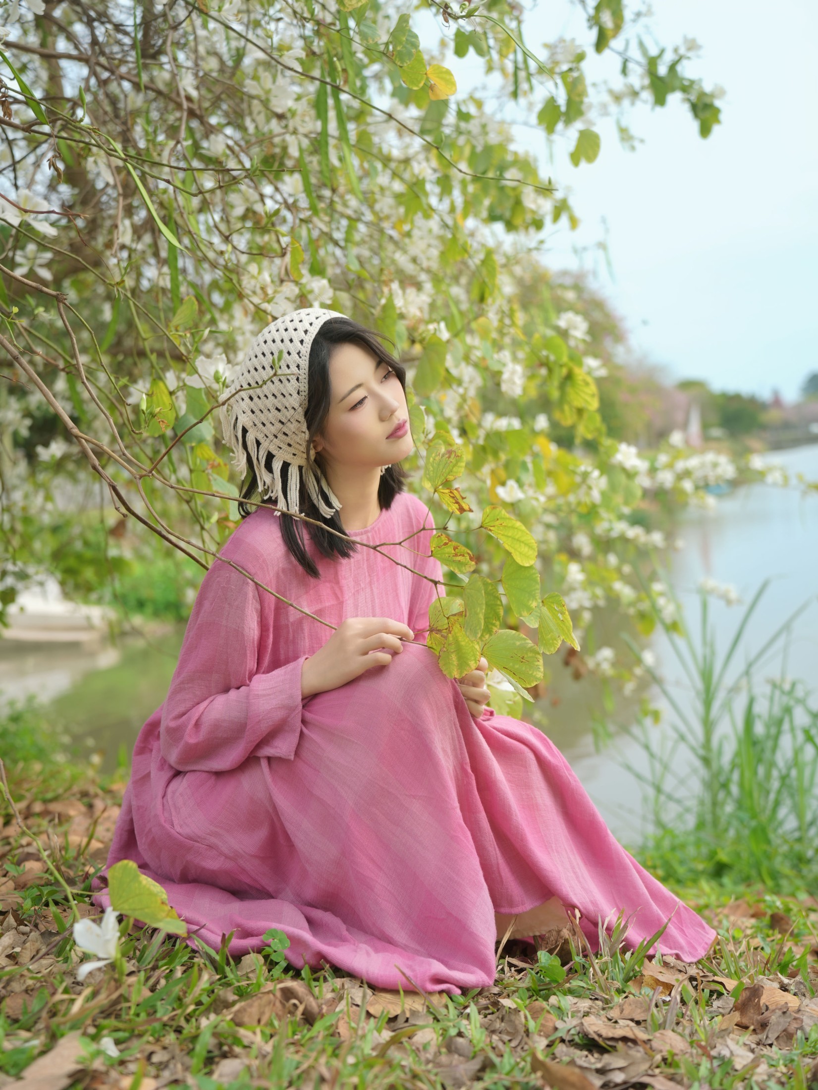《紫荆花树下和三角梅》[20P] 插图4