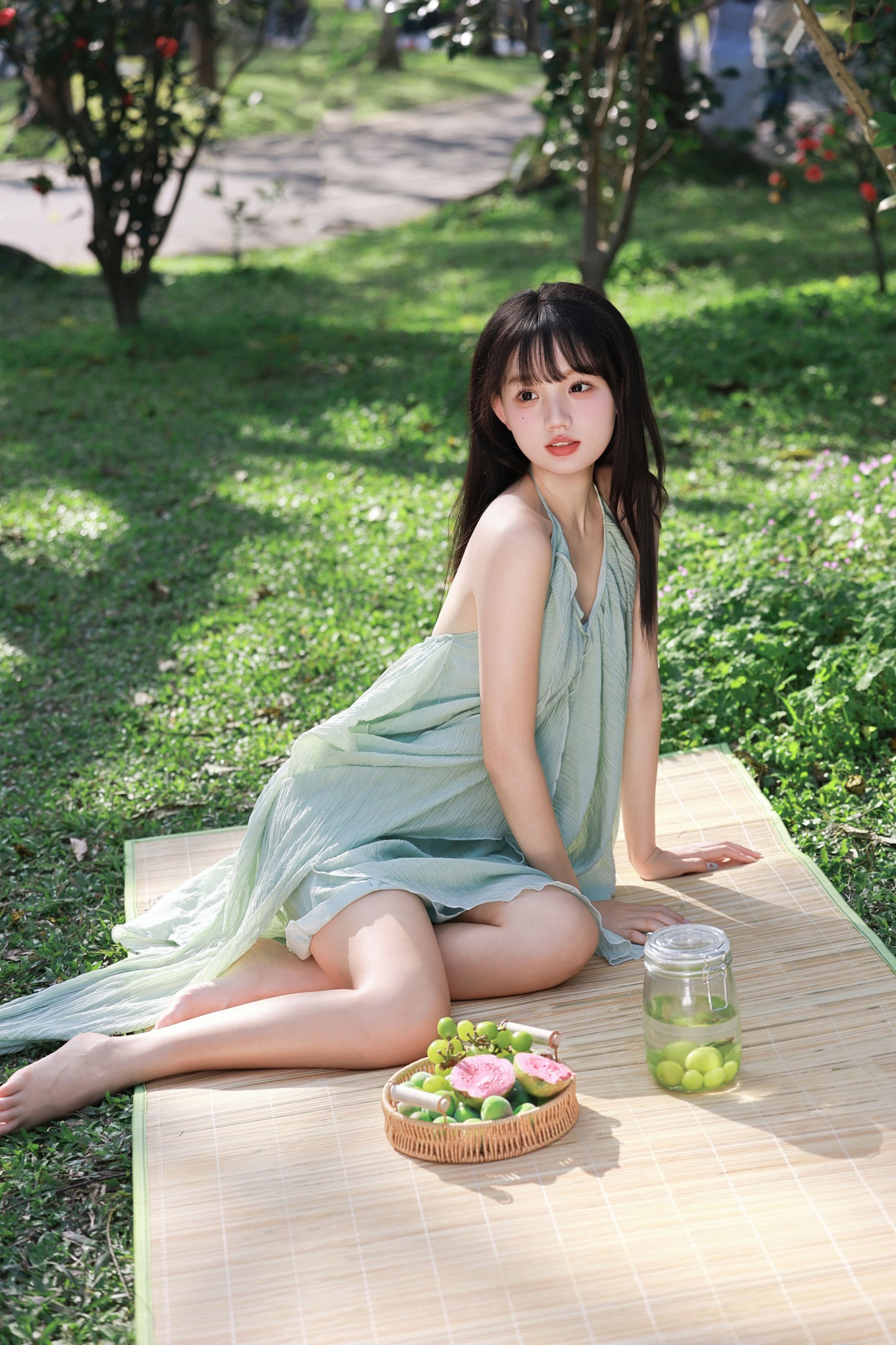 《草地、光影与少女，是夏天最舒服的样子》[19P] 插图4