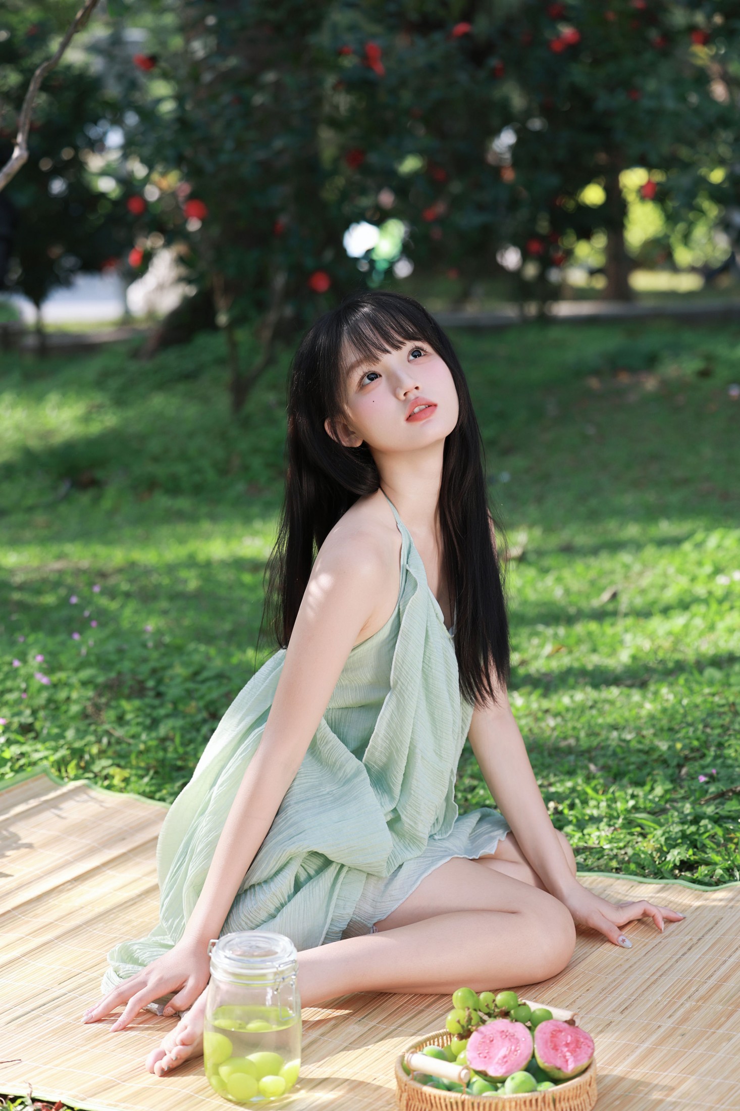 《草地、光影与少女，是夏天最舒服的样子》[19P] 插图2