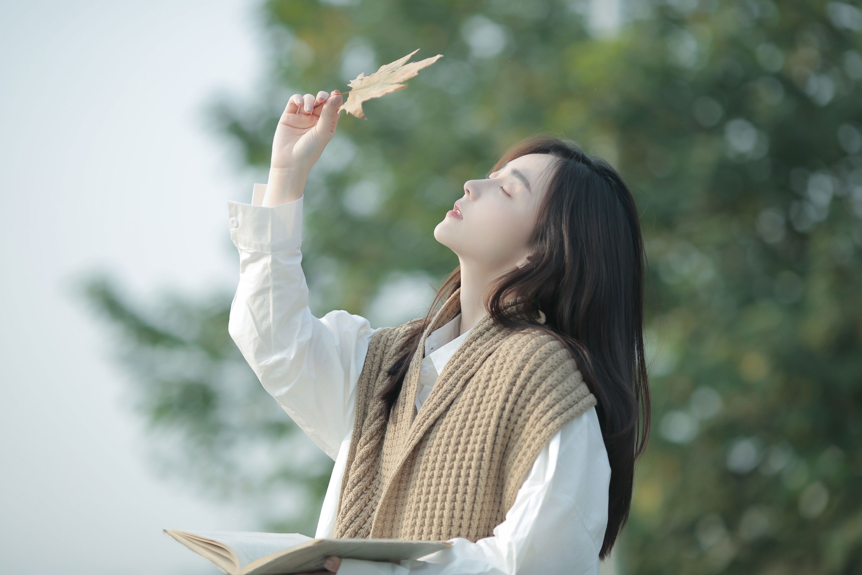 《你应该是一场梦，我应该是一阵风》[14P] 插图2