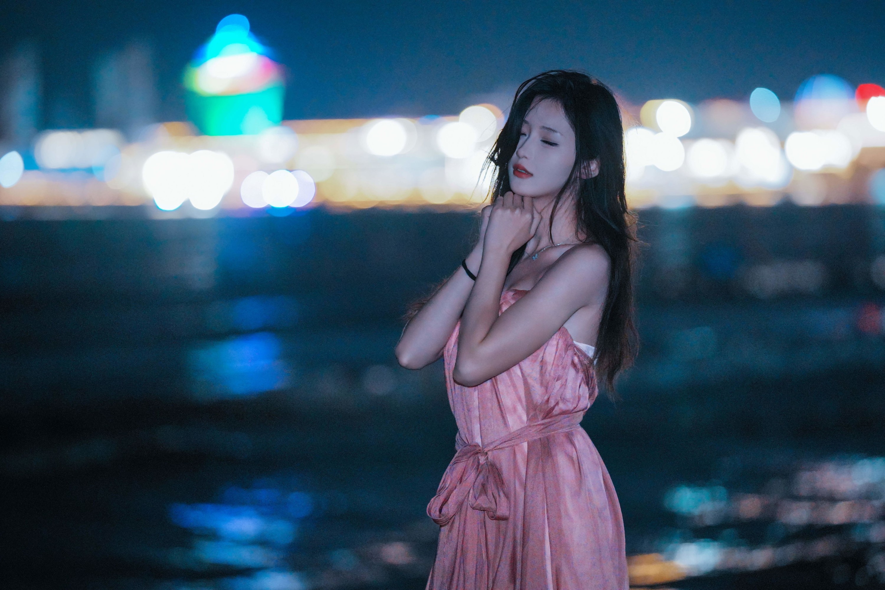《北戴河暮色：晚风与藏不住的迷茫》[10P] 插图2