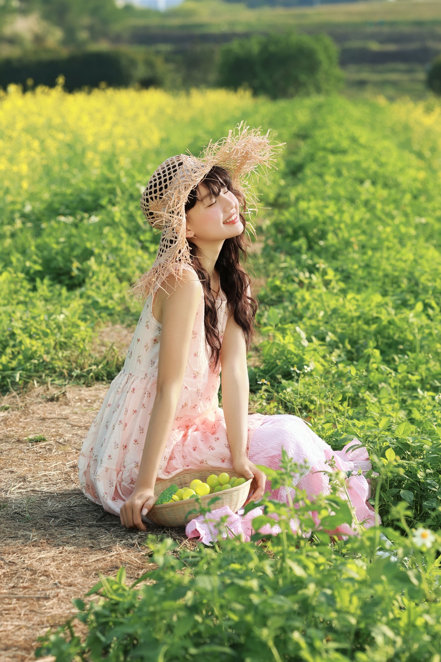《油菜花田限定！粉色碎花裙和春天撞个满怀》[23P] 插图3