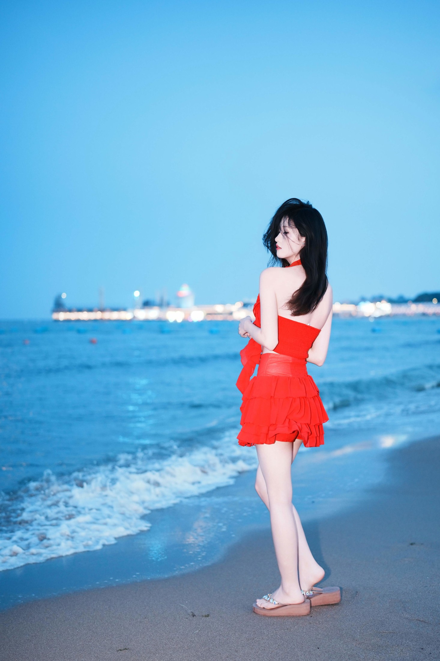 《海边的泳装少女》[23P] 插图4