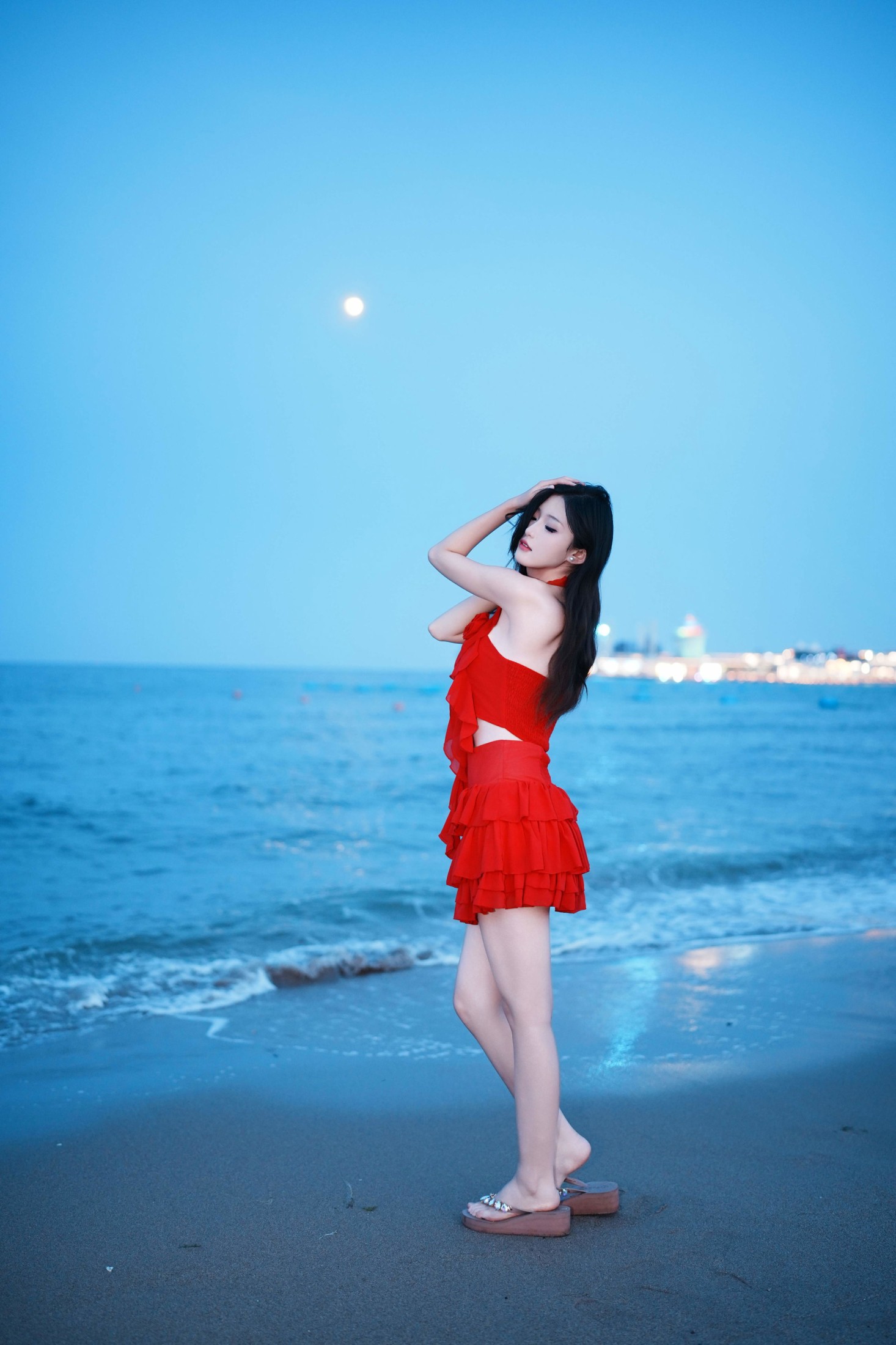 《海边的泳装少女》[23P] 插图2