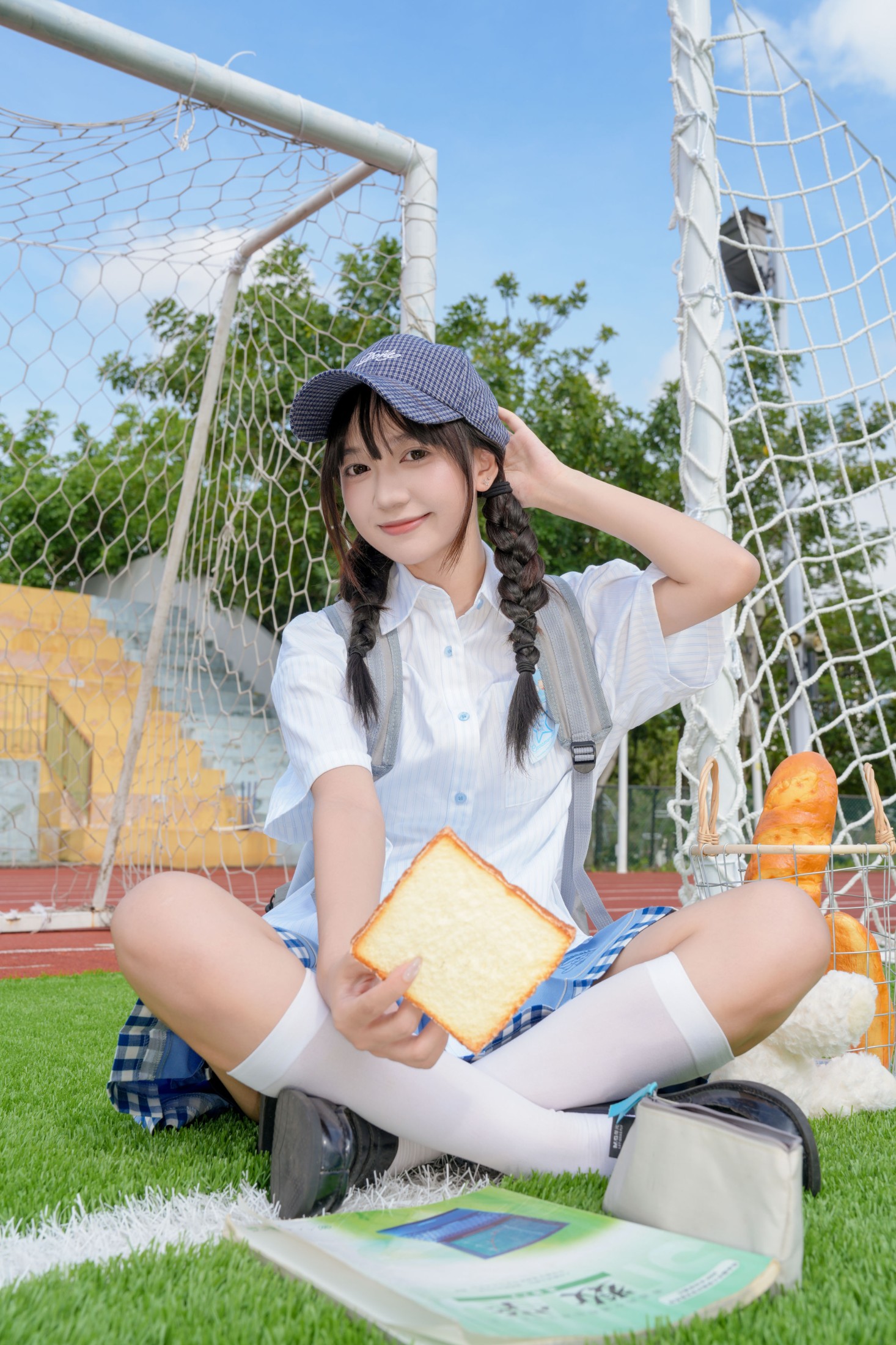 《学校操场少女写真》[12P] 插图3