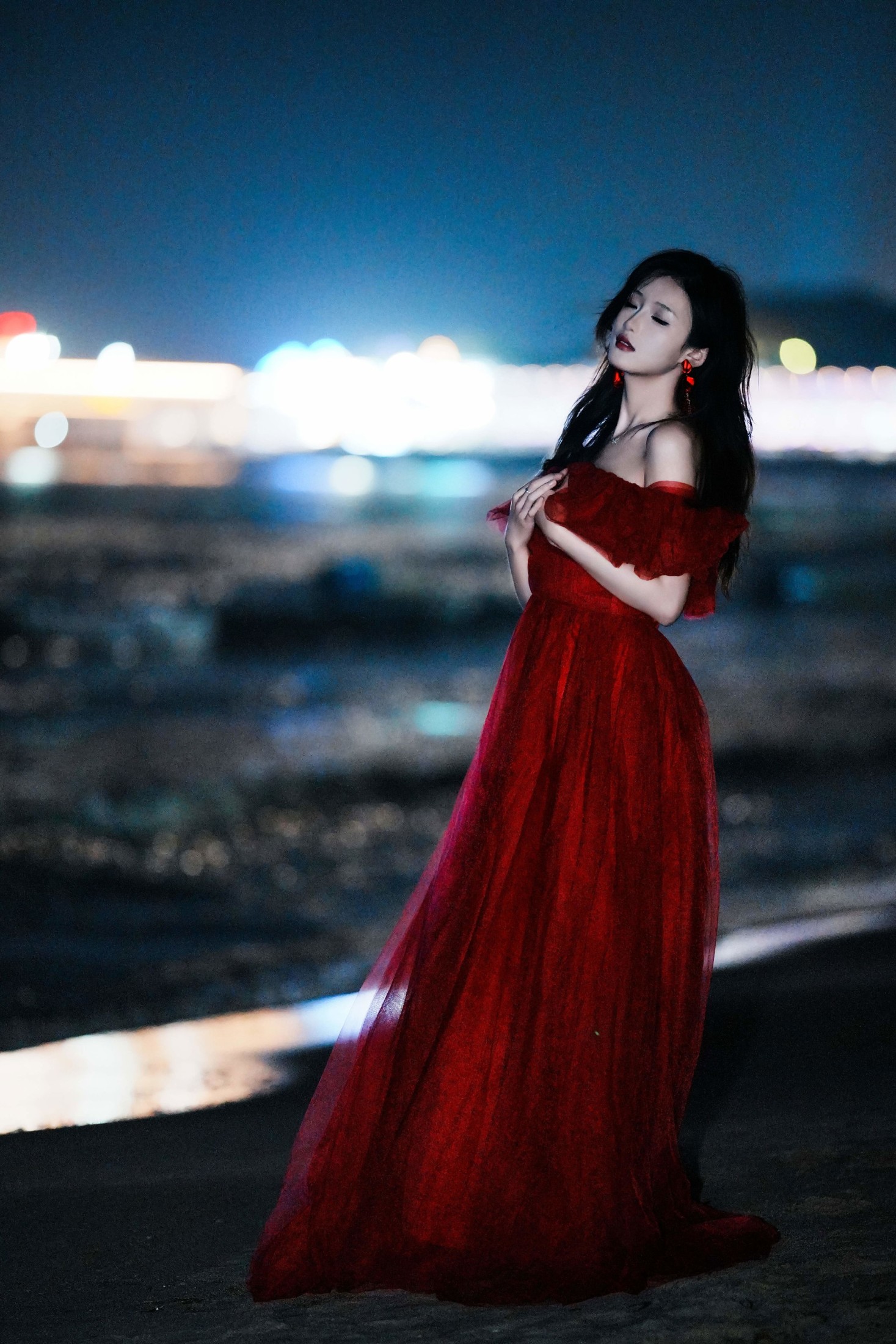 《深夜碧海，红纱美人赴一场海上夜景之约》[12P]-66COS