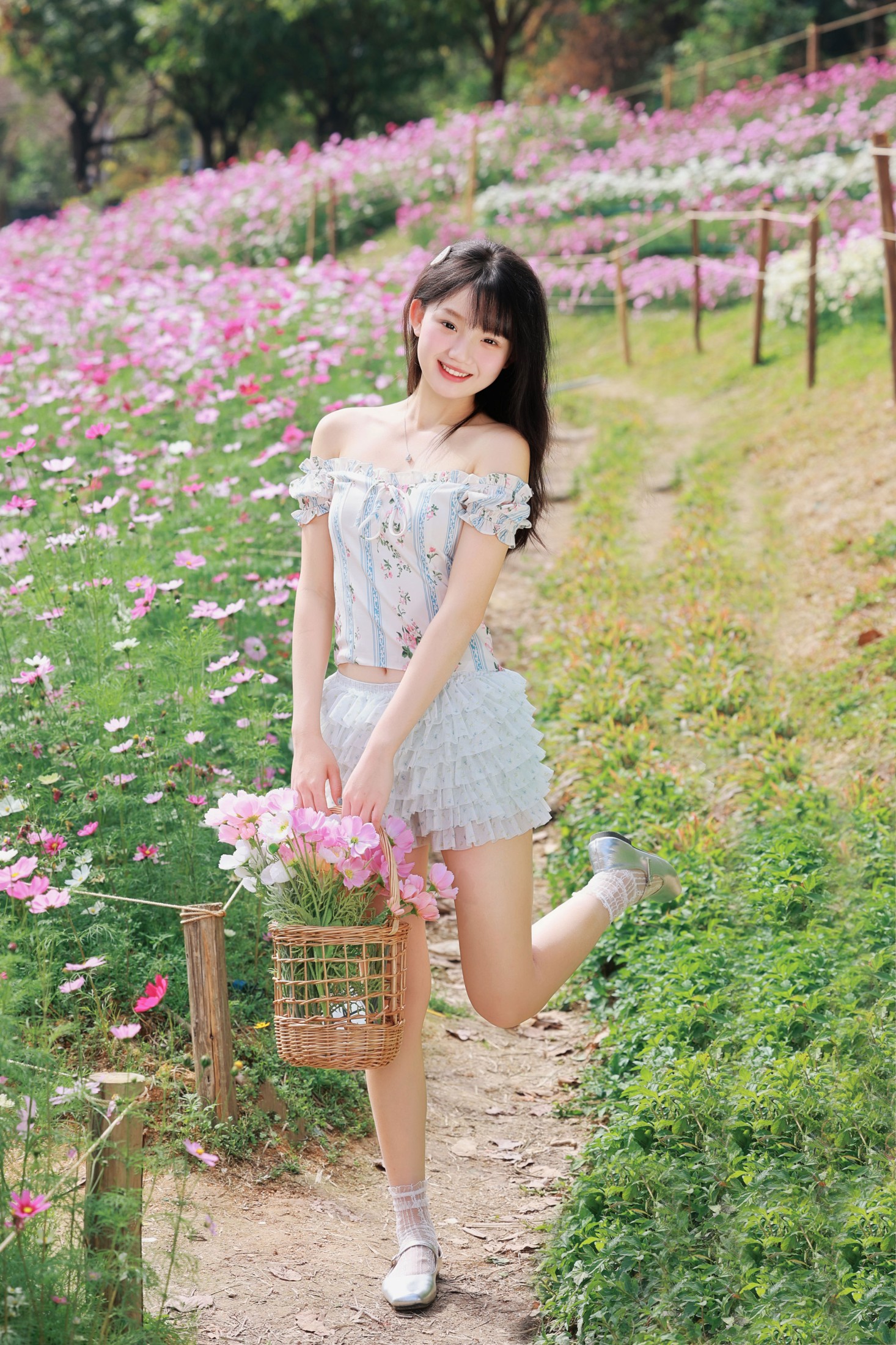 《被格桑花海包围的春日限定 是甜妹该有的样子！》[30P] 插图2
