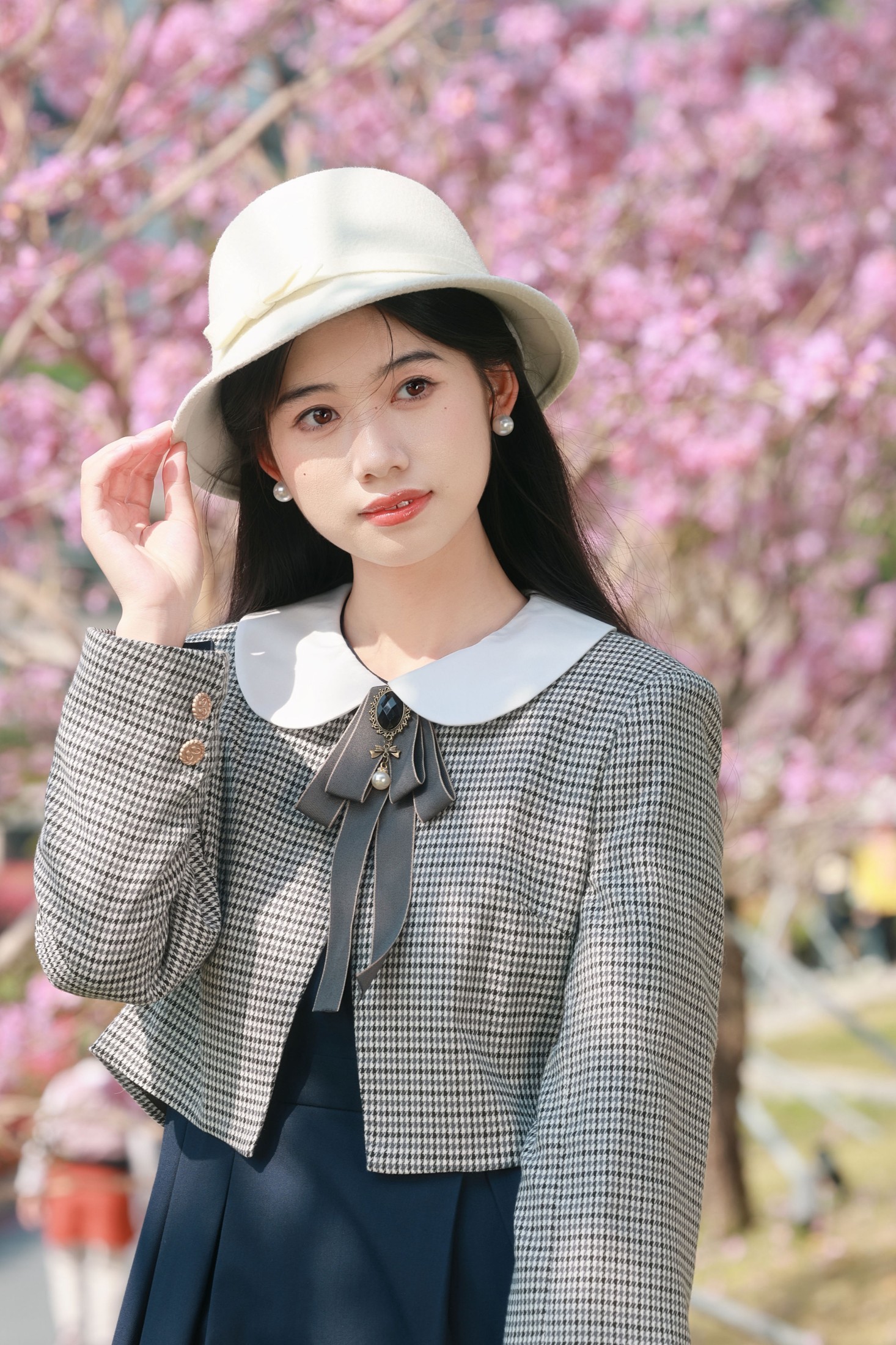 《粉花树下的春日信笺，藏着少女的心事》[43P] 插图4