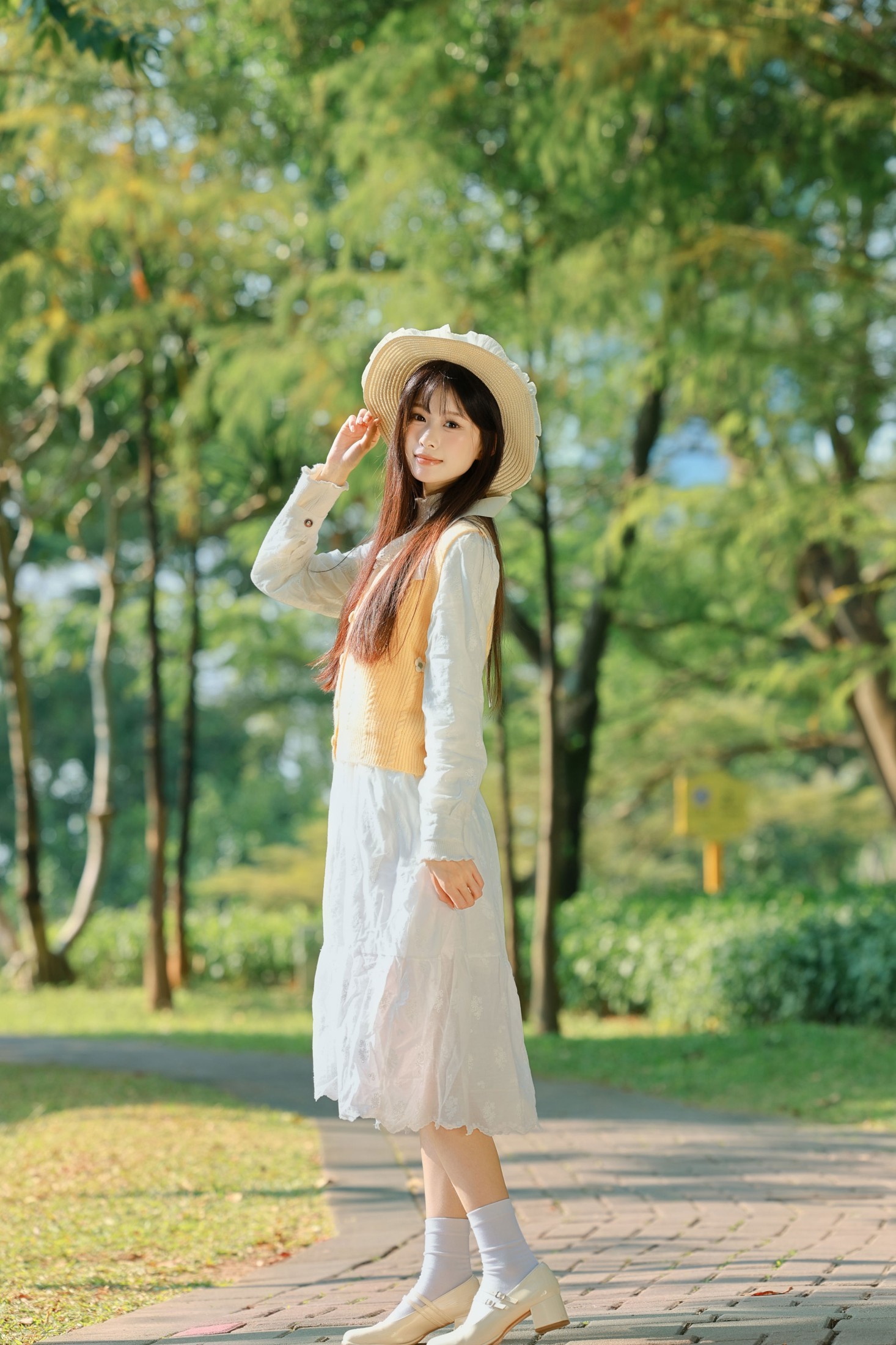 《阳光落在裙摆，和林间少女的秋日信笺》[19P]-66COS