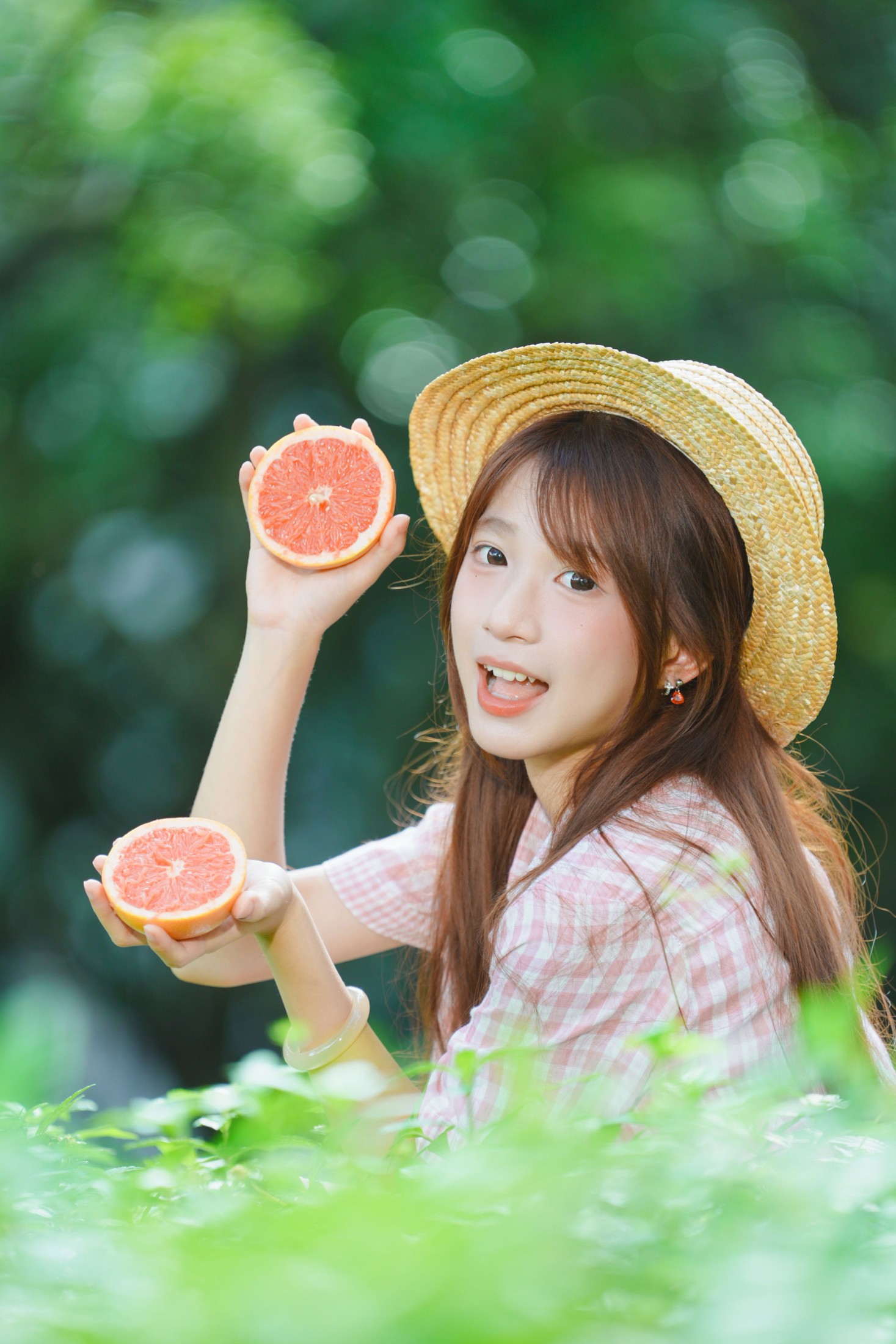《夏天就要这样穿！粉白格纹配百合，治愈系数爆表！》[9P] 插图4