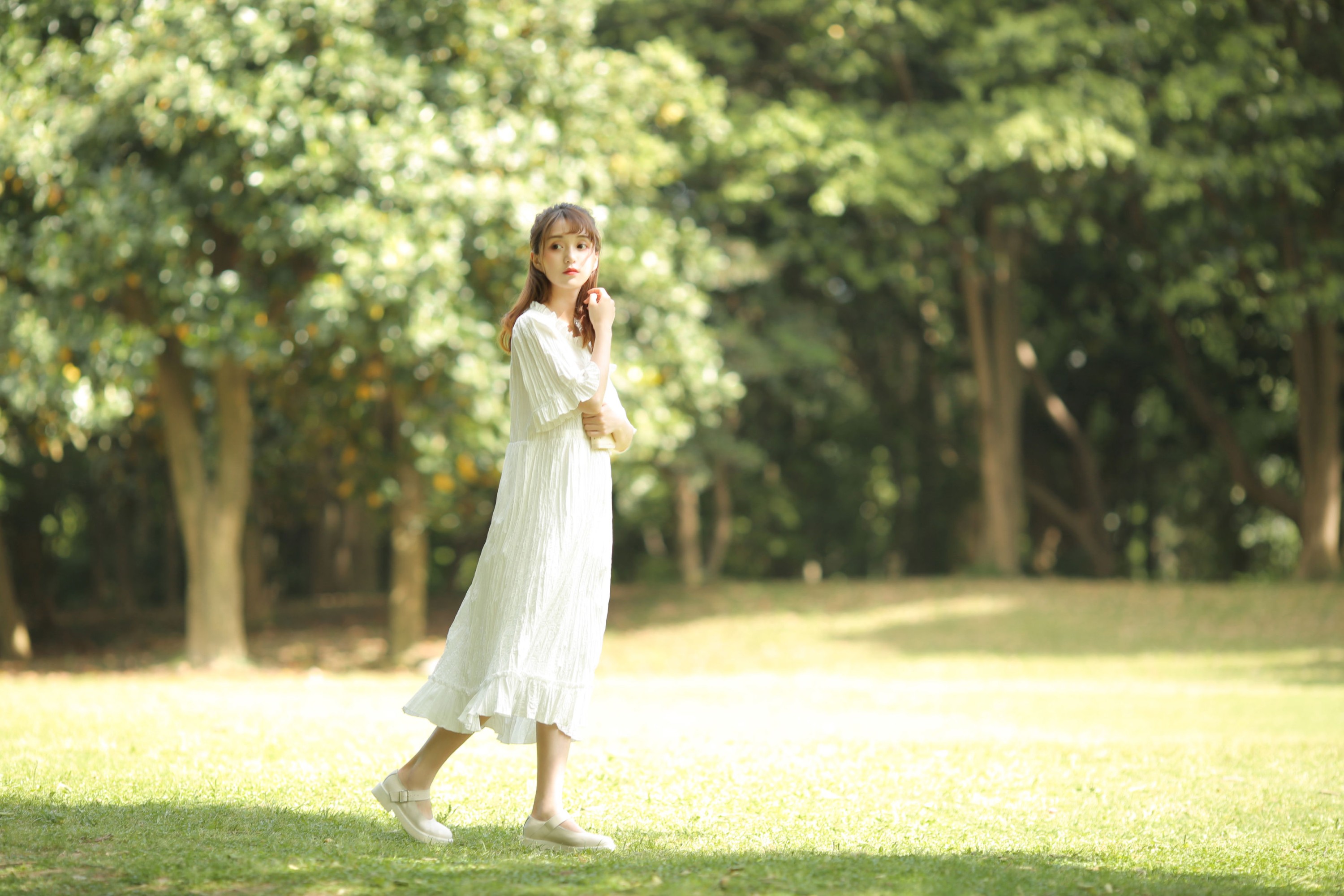 《你是拥有山川河海的神明，我是因与神明交错而发光的少女》[14P]-66COS