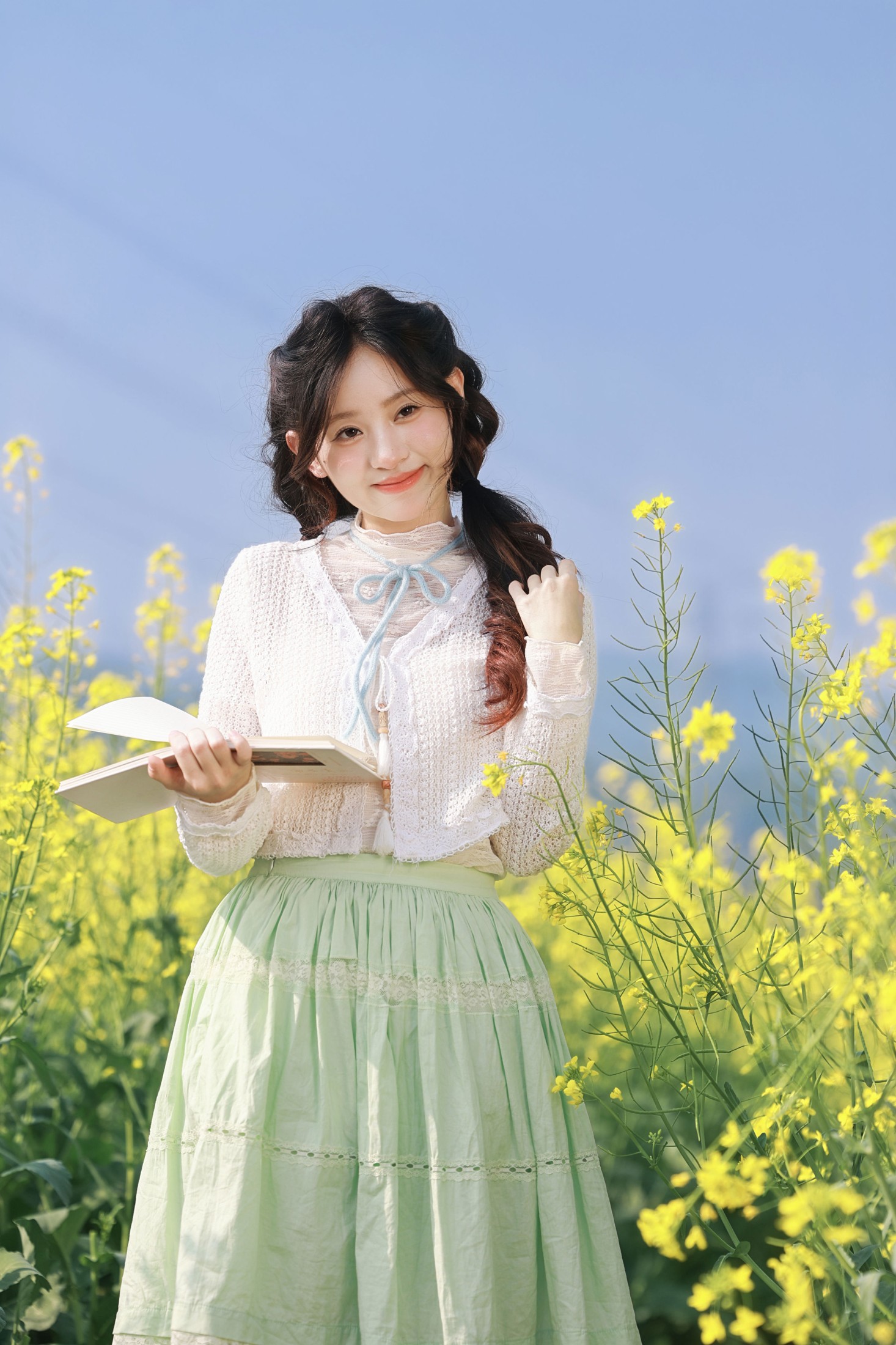 《春日限定！在油菜花田里，遇见一整个春天的温柔》[10P] 插图3