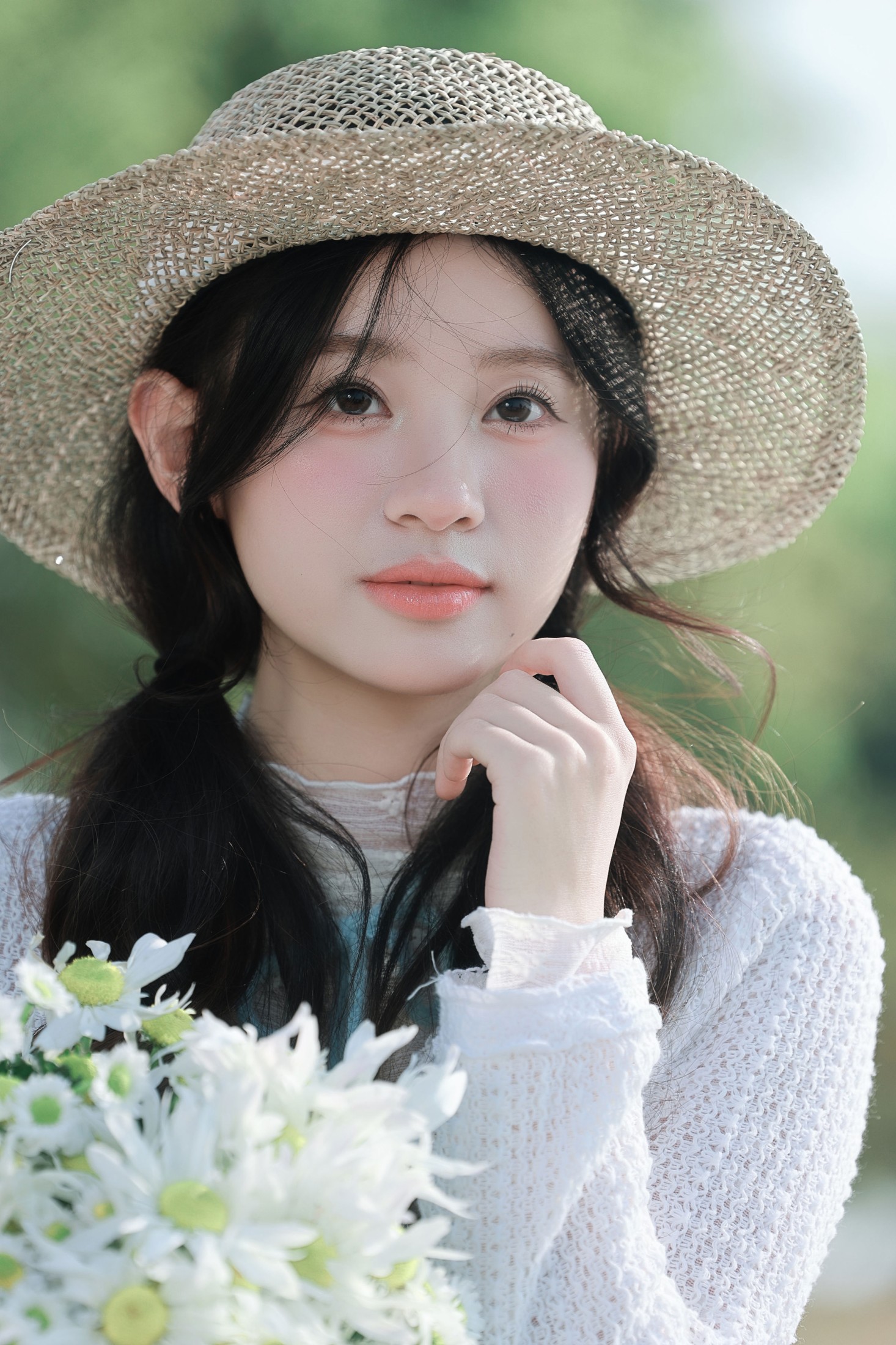 《春日草坪拍照攻略｜教你拍出森系少女感大片》[14P] 插图3