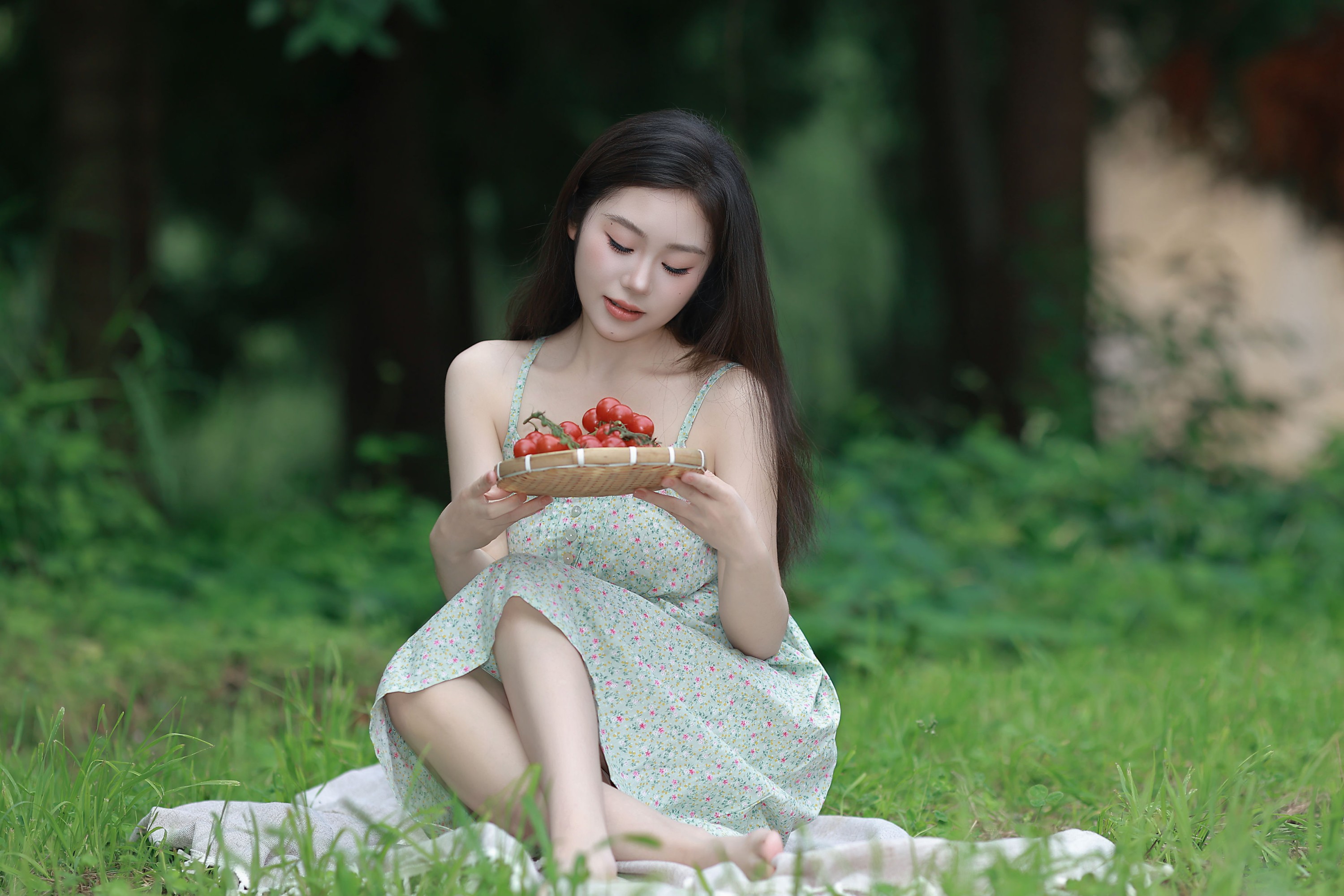 《她像一颗熟透的番茄》[21P] 插图3