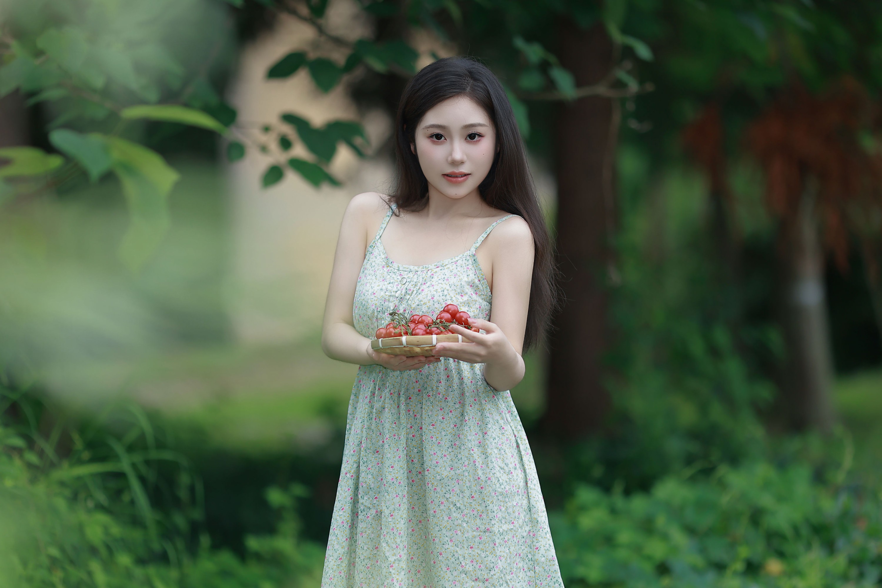 《她像一颗熟透的番茄》[21P] 插图5