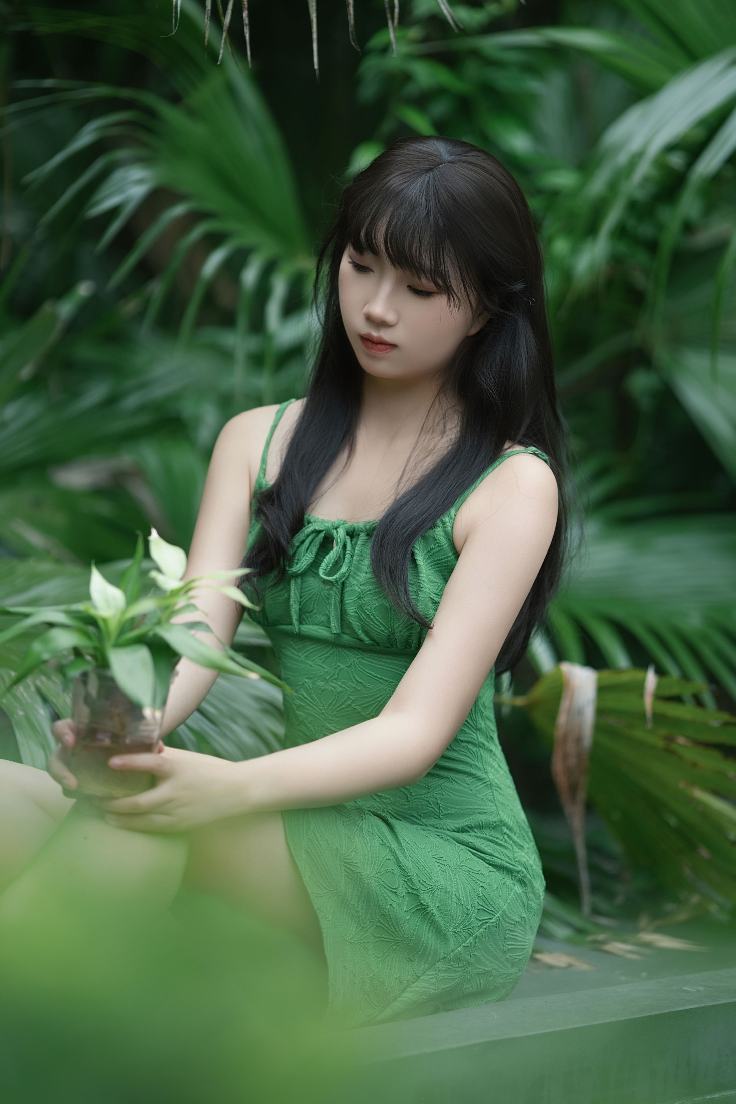 《雨季潮湿的森系氛围感写真》[30P] 插图4