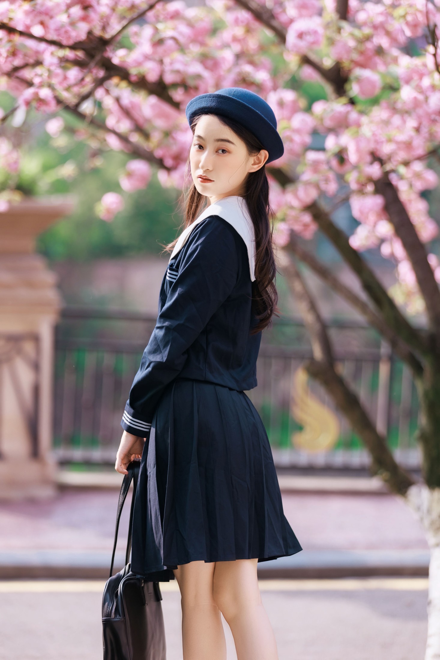 《樱花树下》[32P] 插图4
