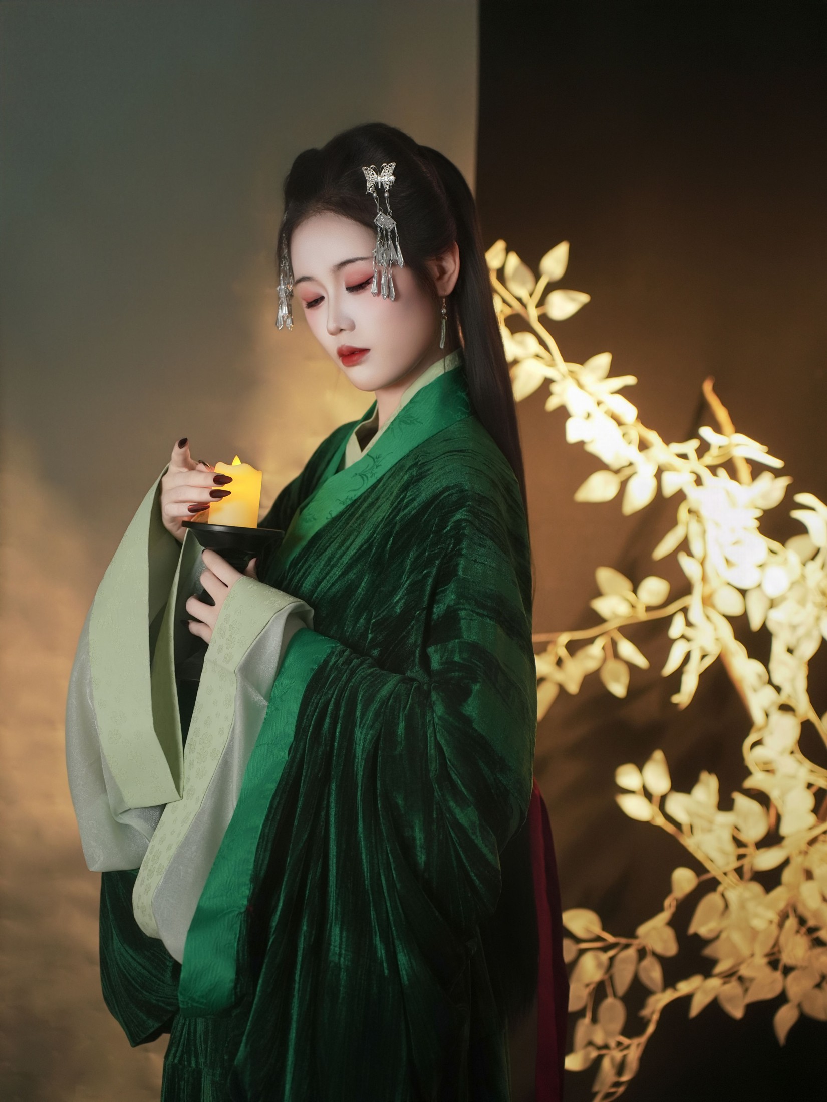 《露芜衣》[18P] 插图2