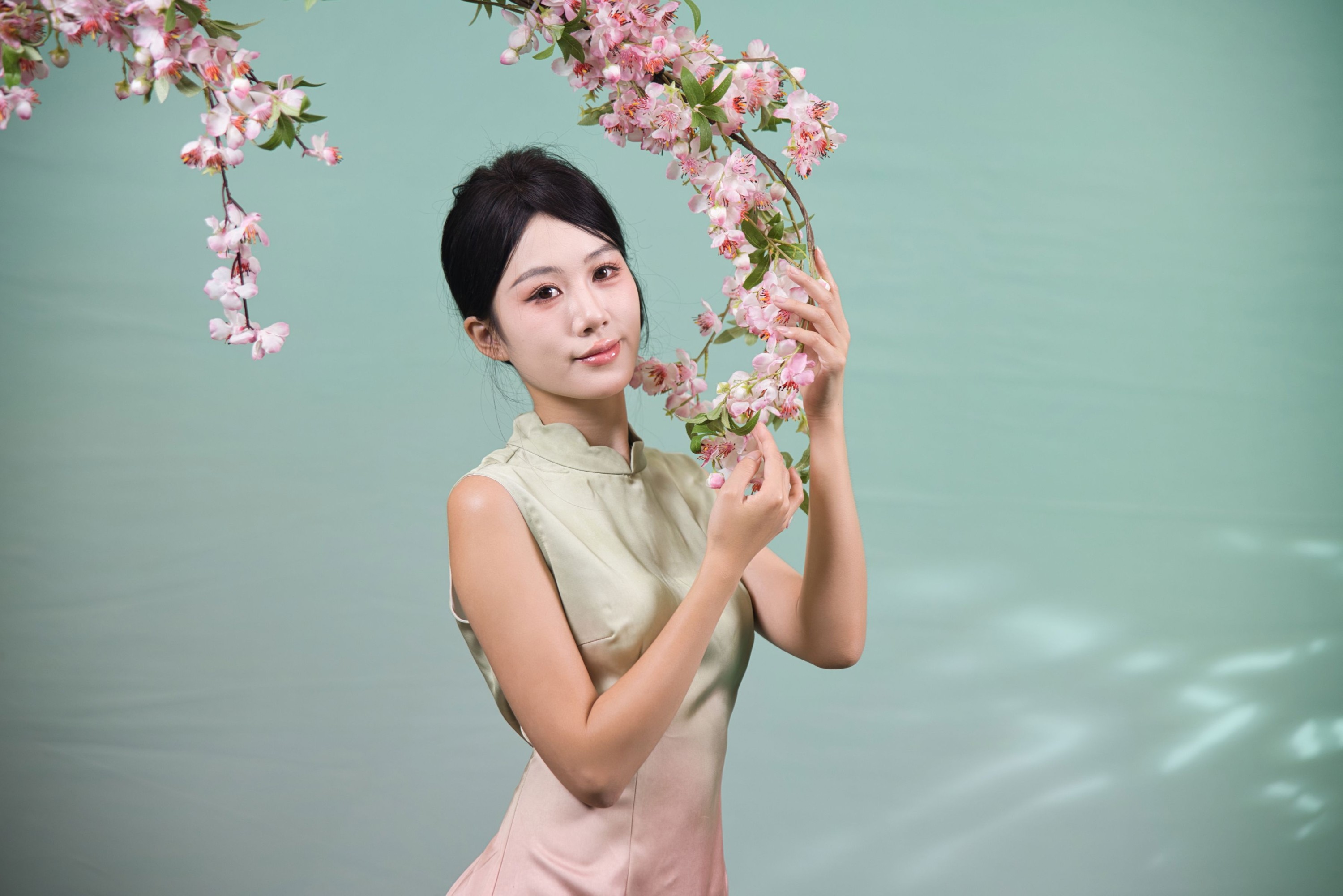 《一裙渐变色，半盏江南春》[23P]-66COS