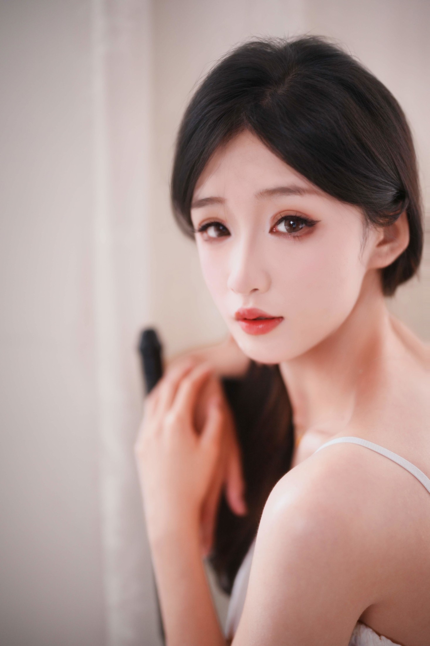 《模特小瑜 ｜ Vol.35 - 白色吊带裙》[30P] 插图4