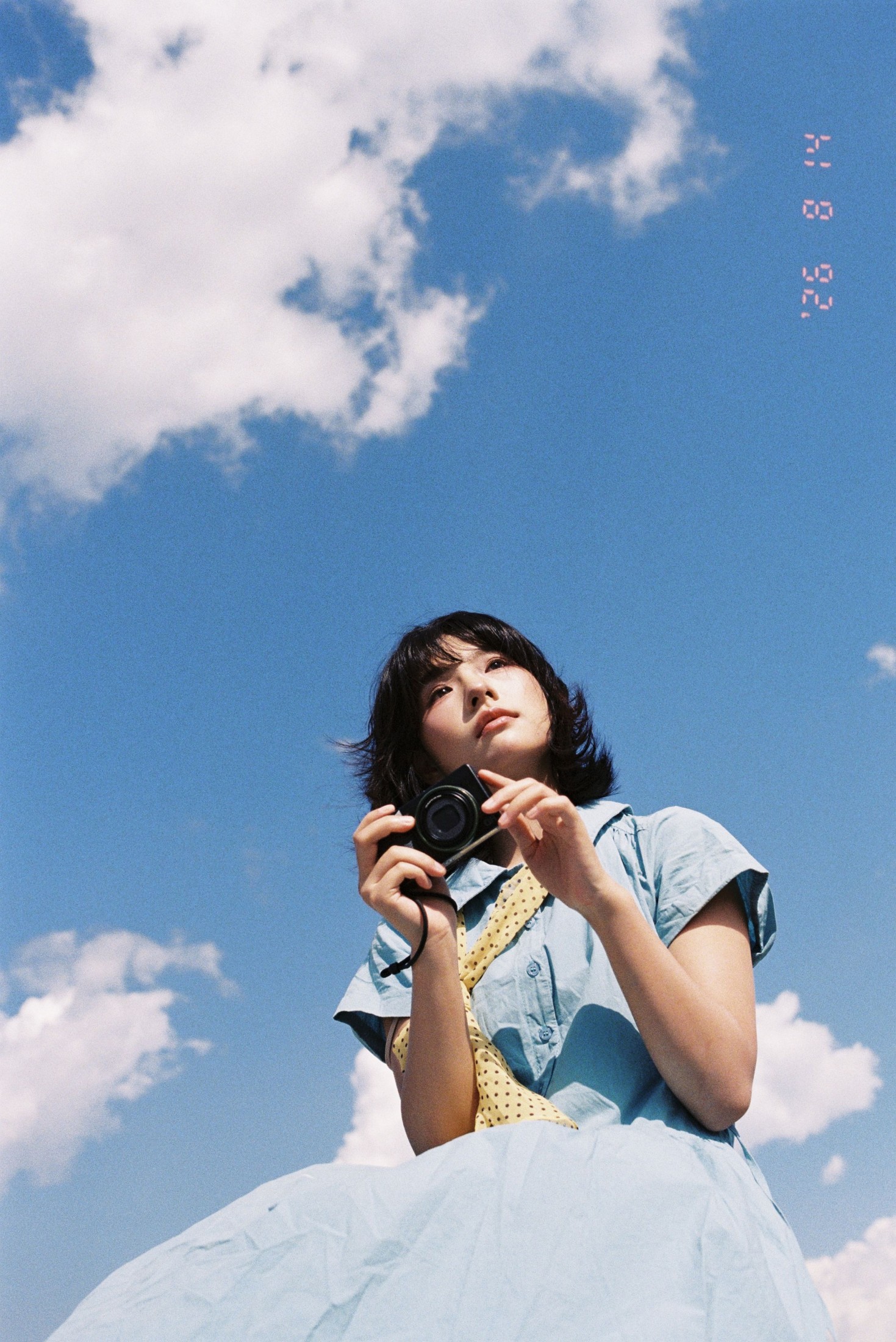 《把夏日的风，留在海边的蓝裙子里》[11P]-66COS