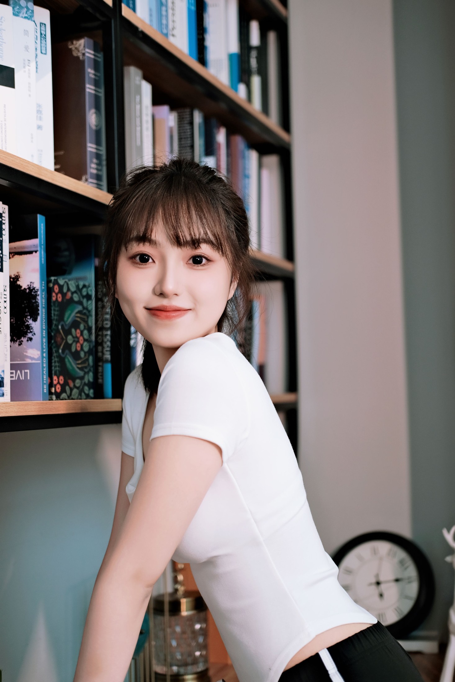 《俏皮少女》[18P] 插图2
