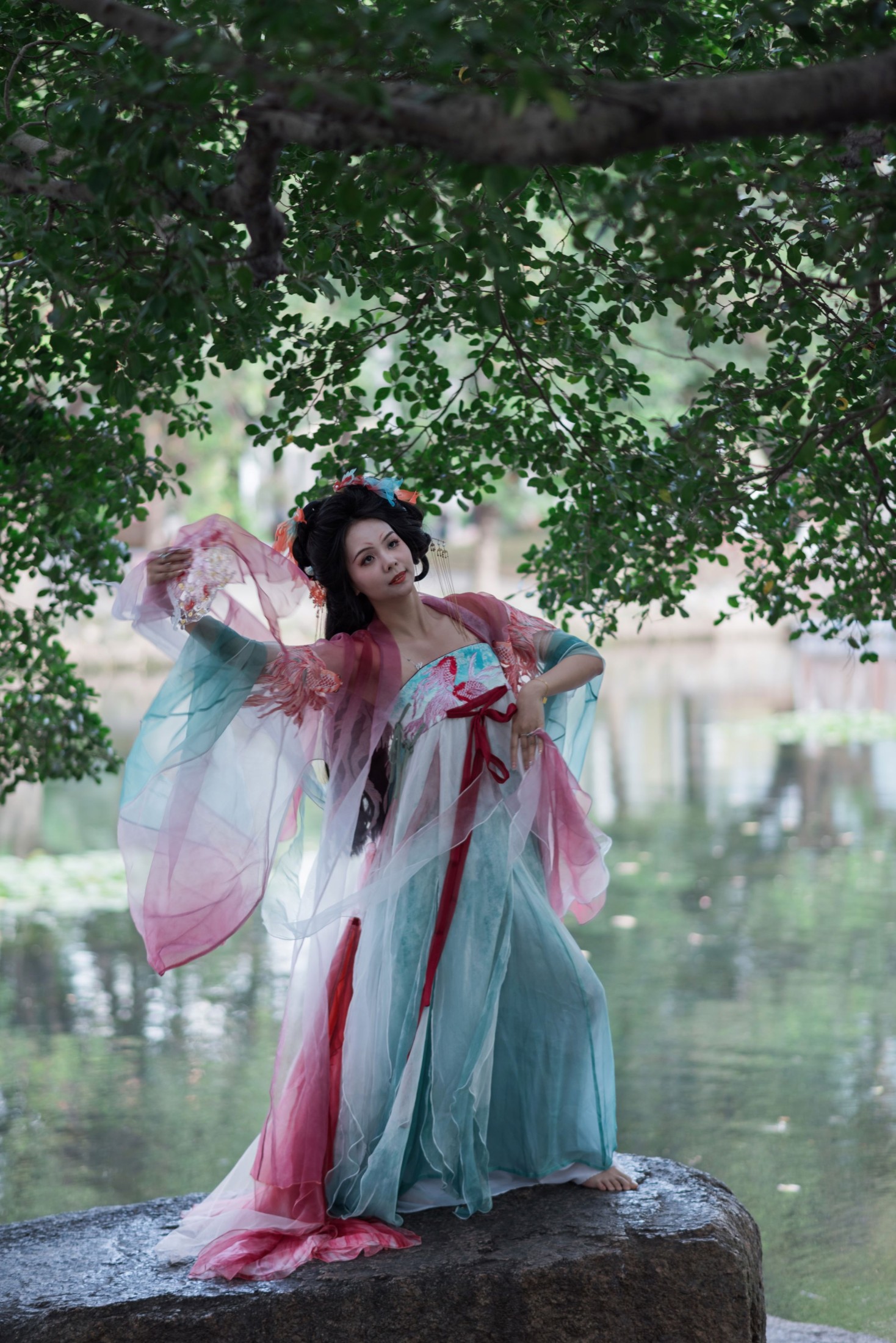 《湖畔清欢，汉服寻幽》[52P] 插图2