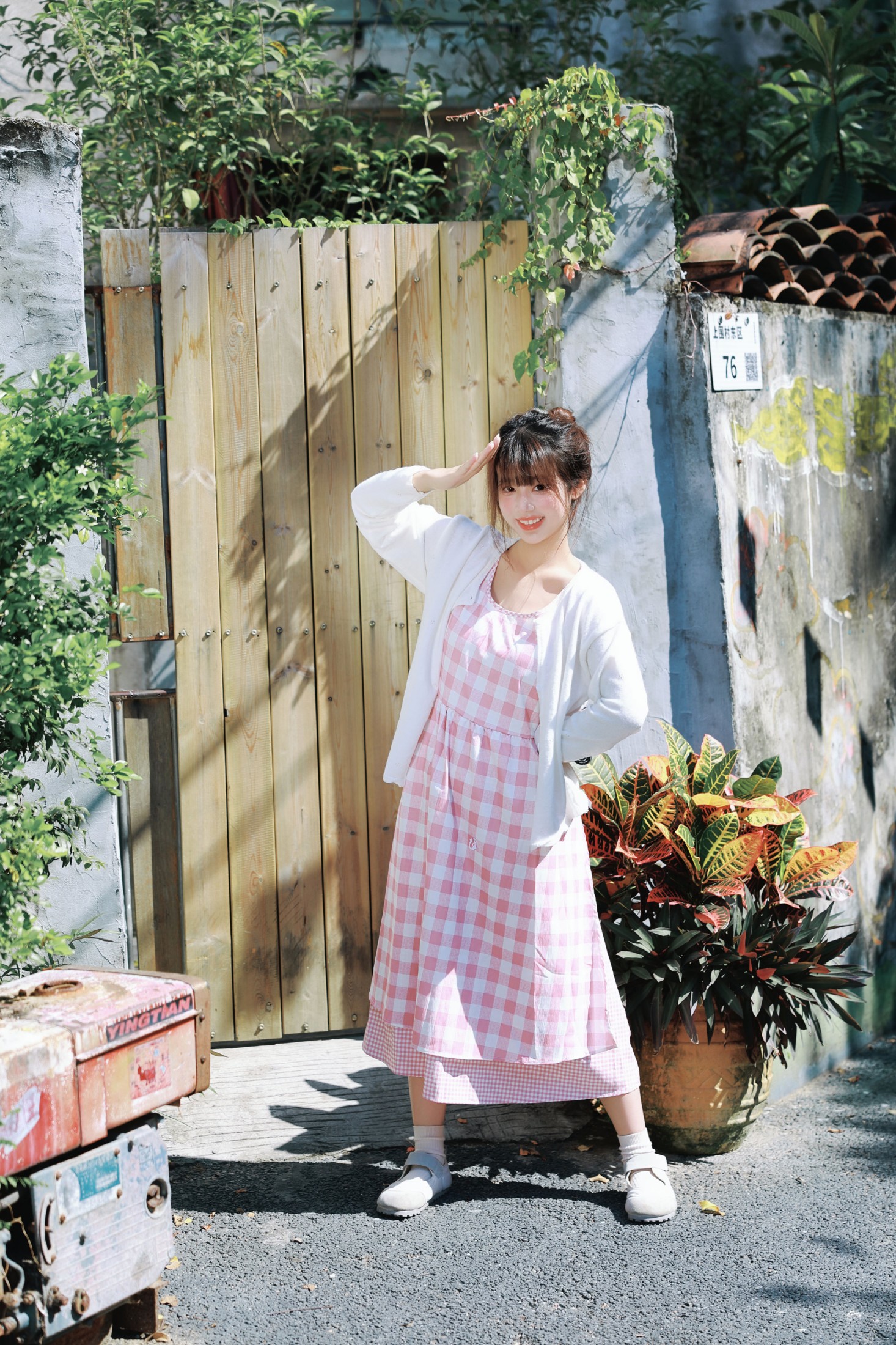 《夏日限定的粉白格子少女 日系胶片感写真》[35P]-66COS