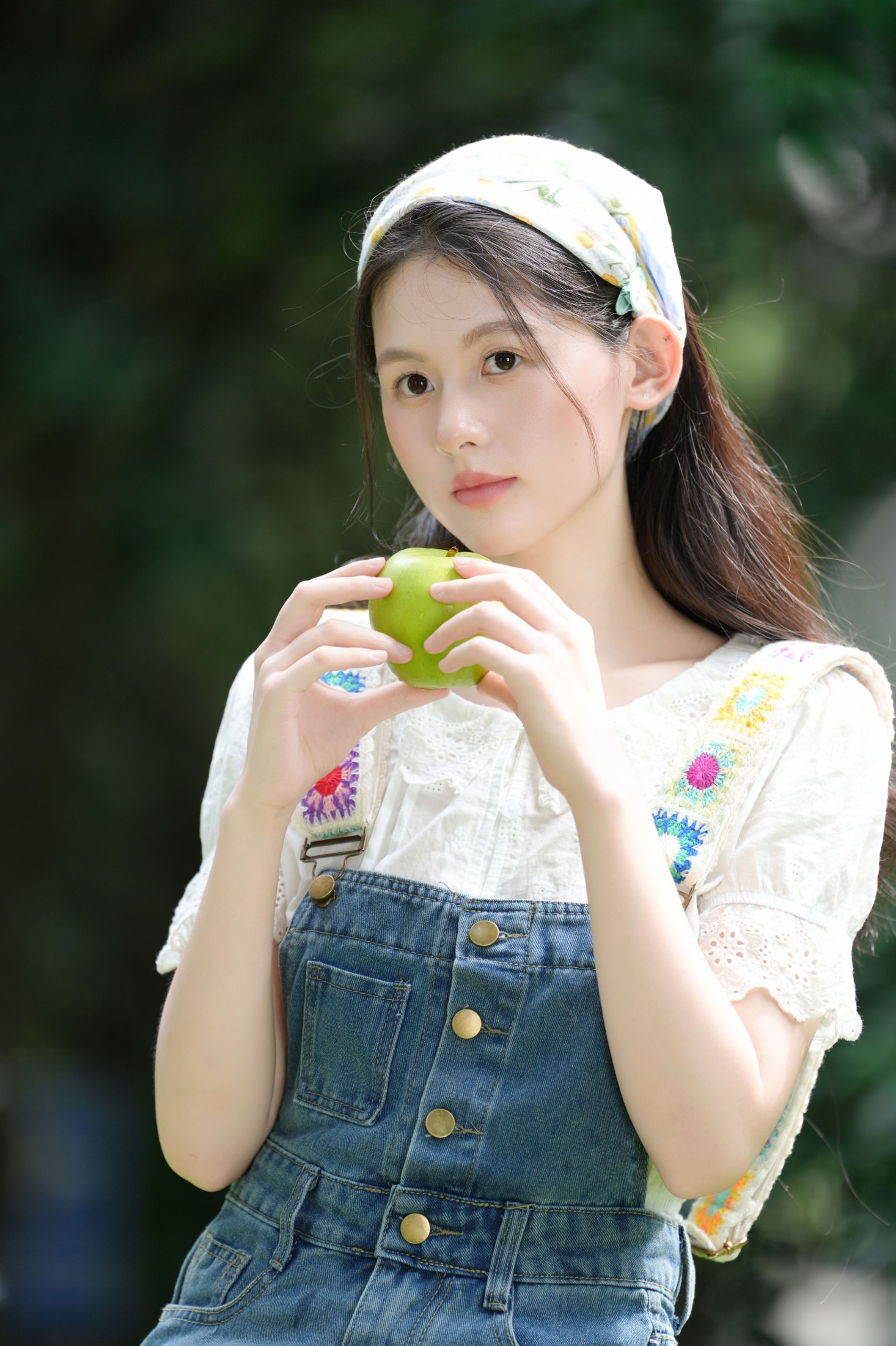 《青苹果味的少女🍏》[30P] 插图2