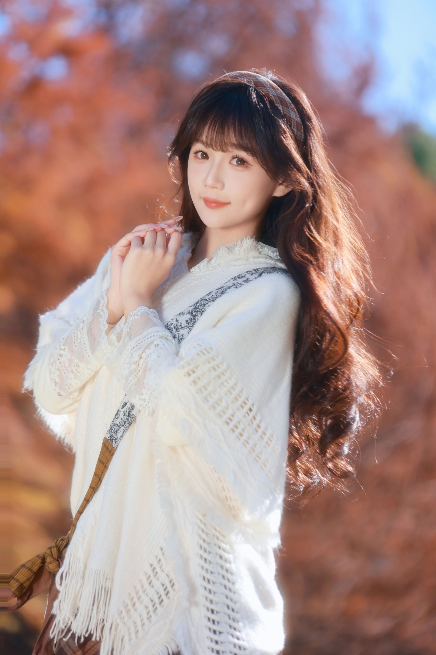 《秋日逆光氛围感 落羽杉里的温柔少女》[9P]-66COS