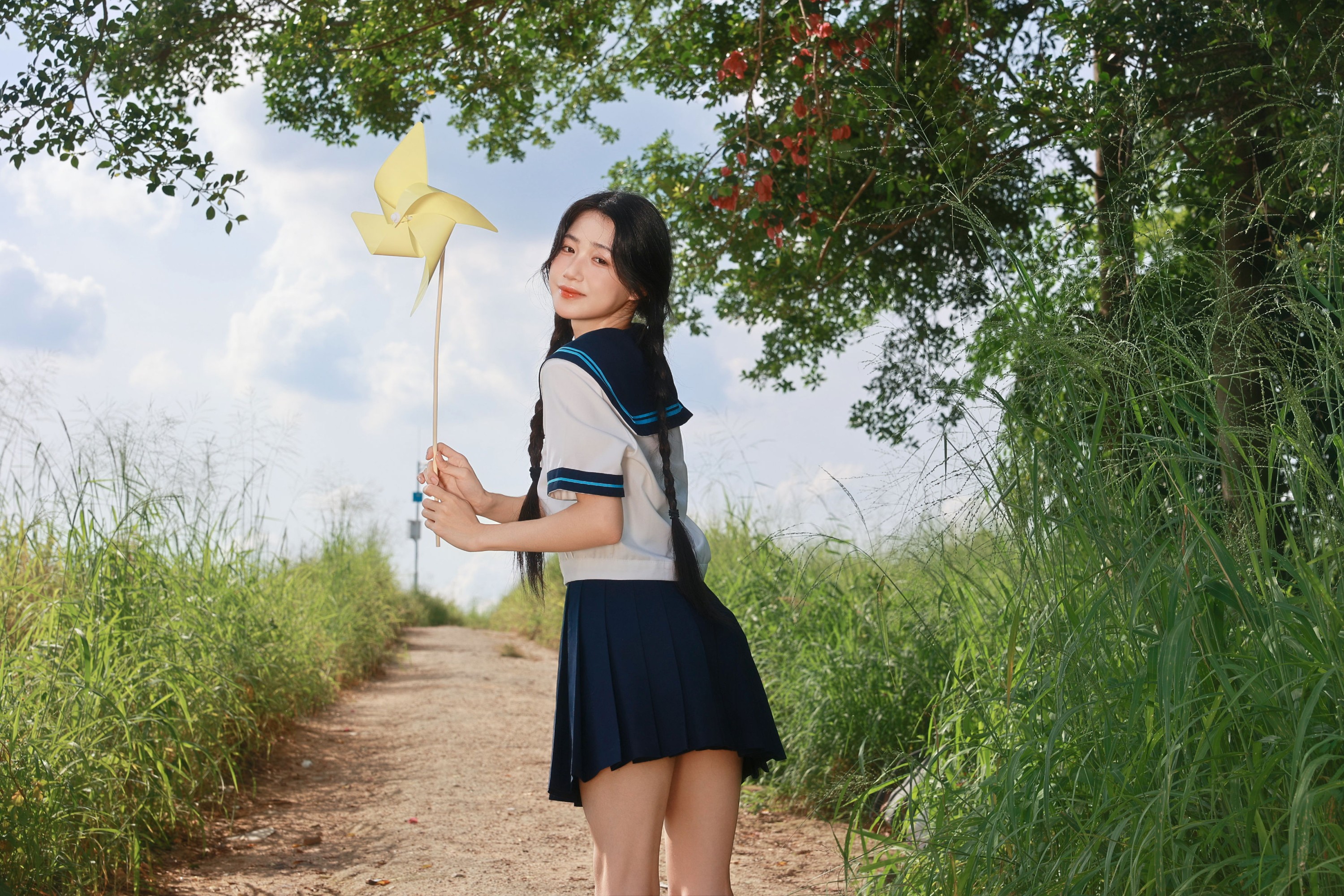 《日系 JK 写真，风车与风的夏天》[26P] 插图3