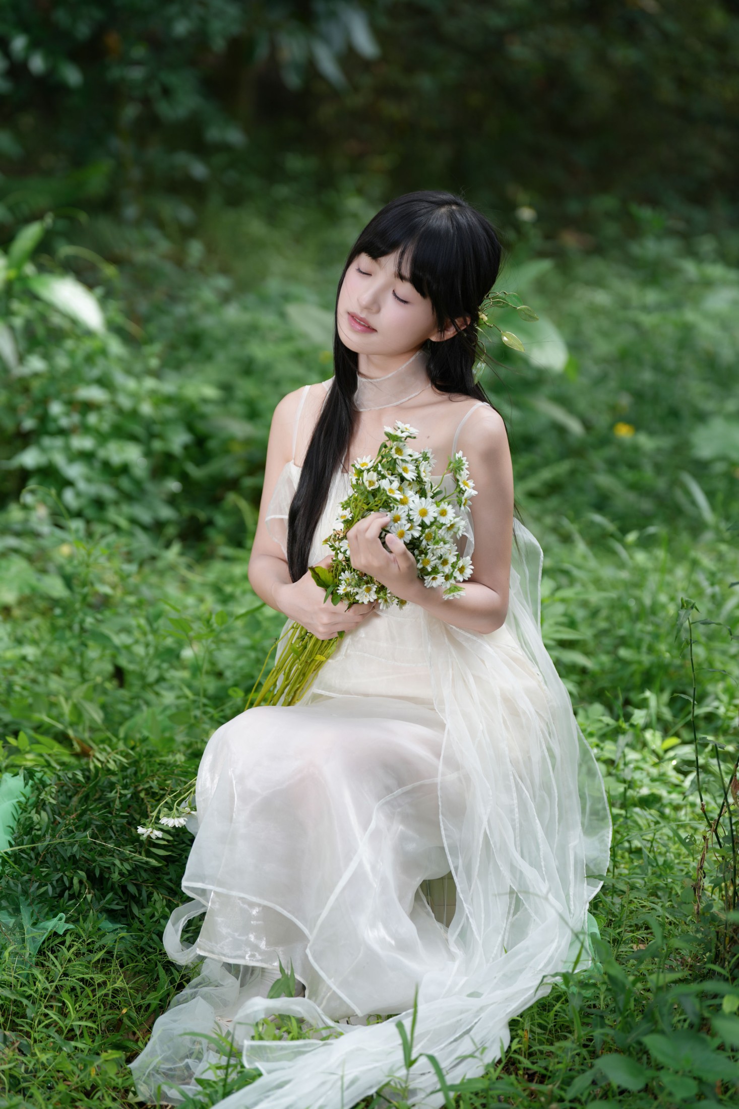 《林间的白裙少女》[30P] 插图2