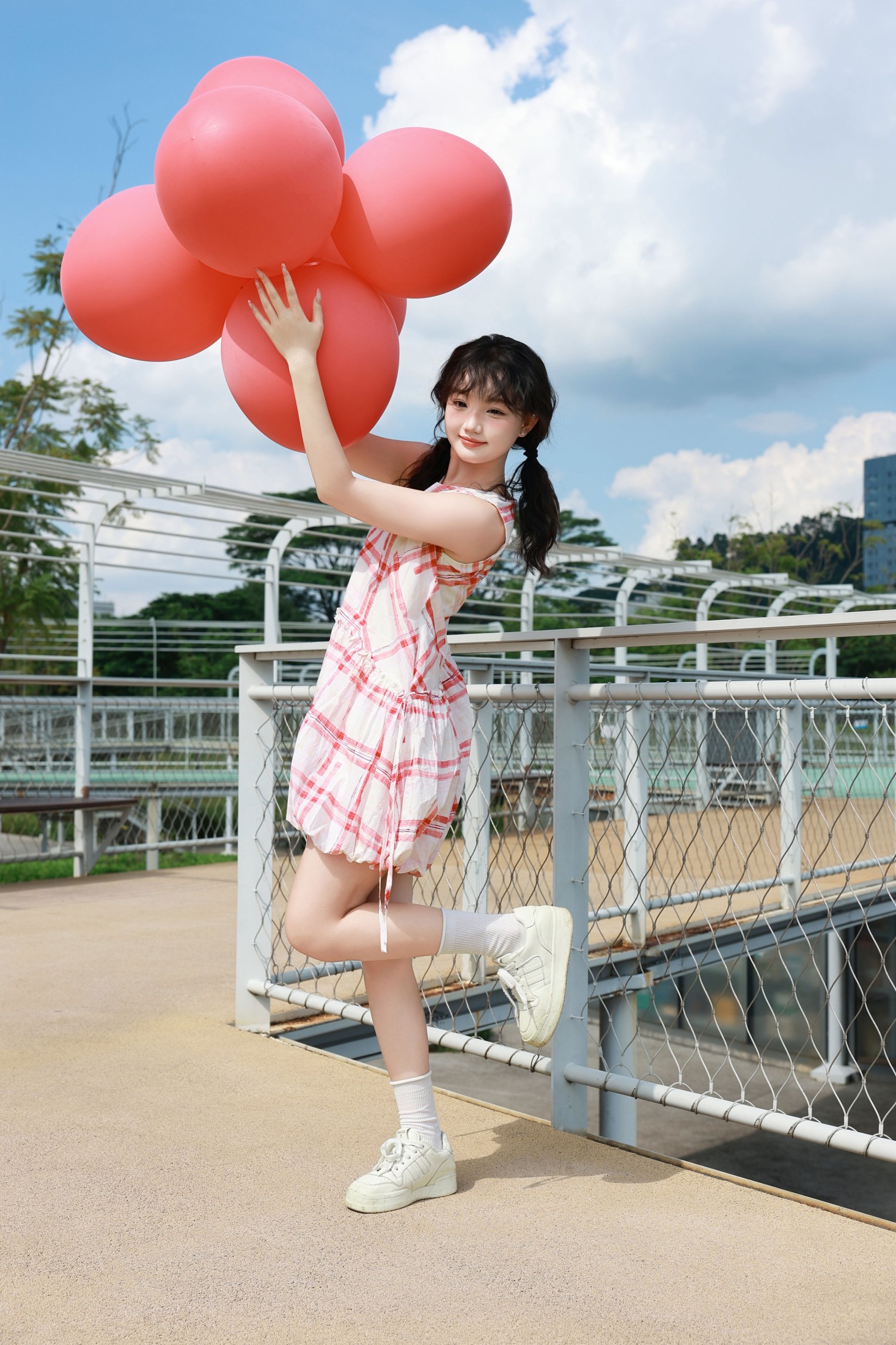 《粉气球与晴空，是夏日限定浪漫》[24P]-66COS