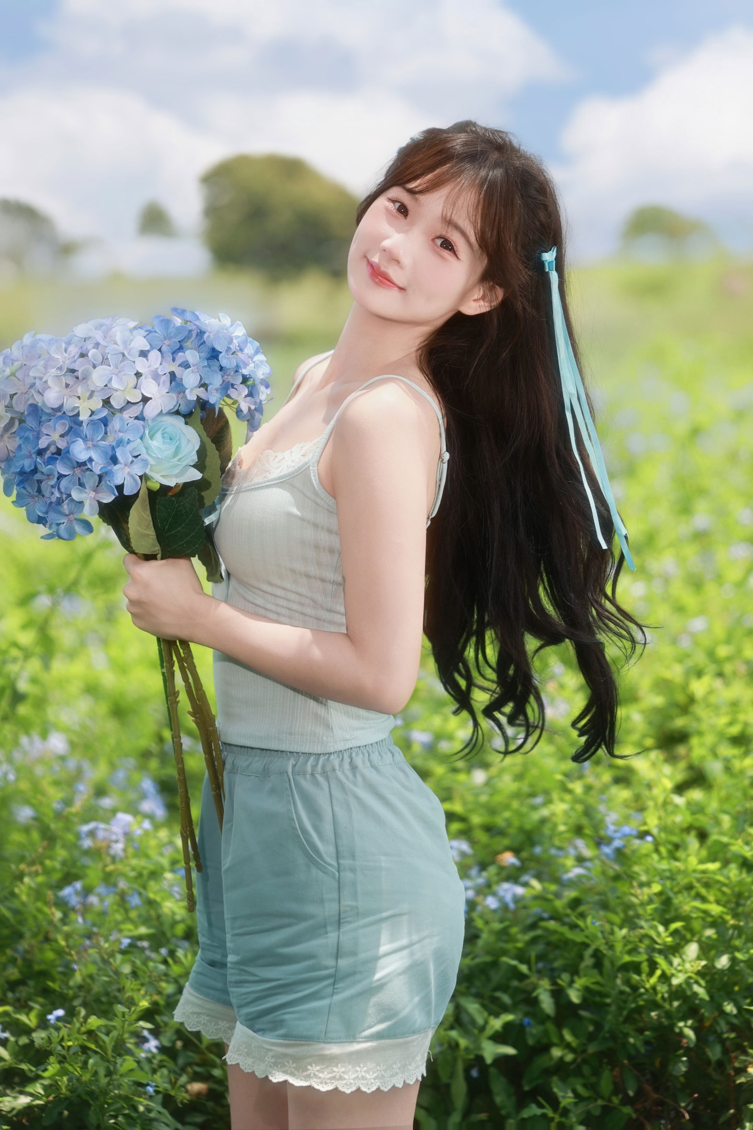 《夏日序曲・绣球花海与少女》[17P] 插图4