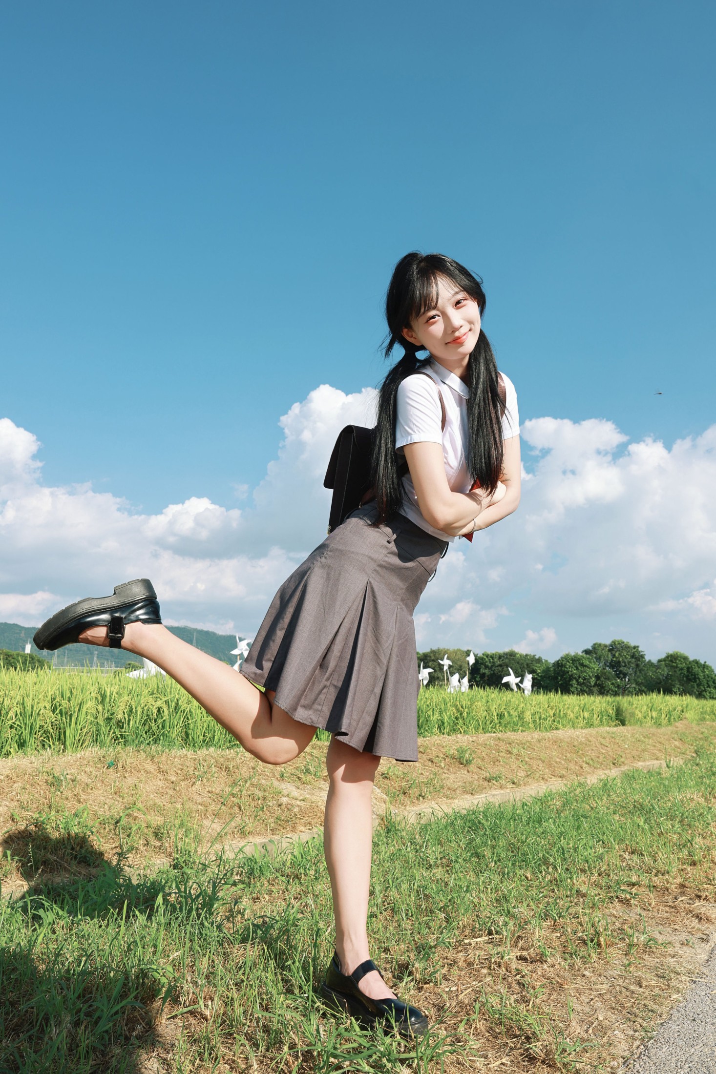 《稻田、蓝天与 JK 少女》[22P] 插图4