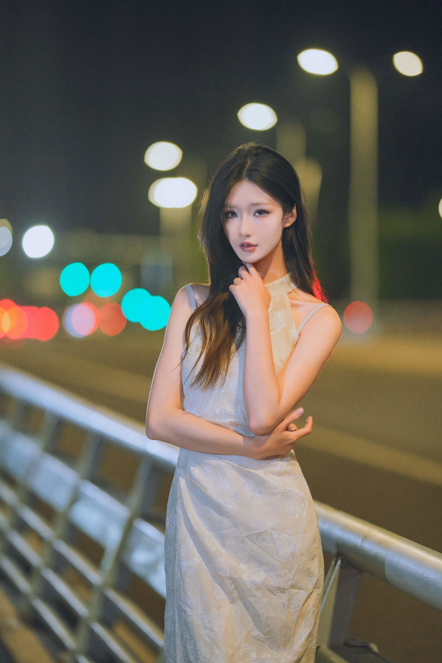 《模特林瑜 ｜ Vol.93 - 白旗袍夜景》[12P] 插图3