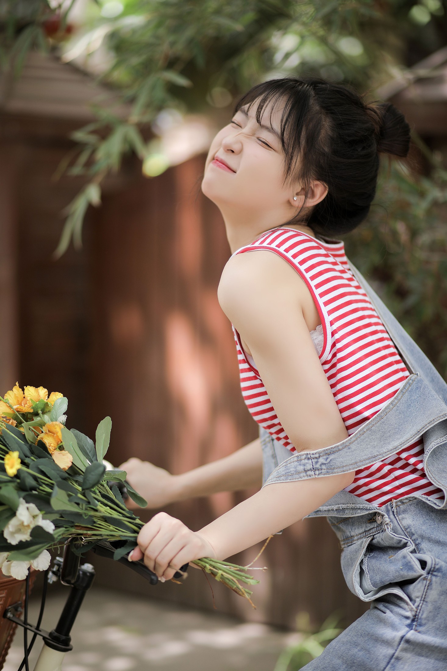 《夏日午后的单车与她》[17P]-66COS