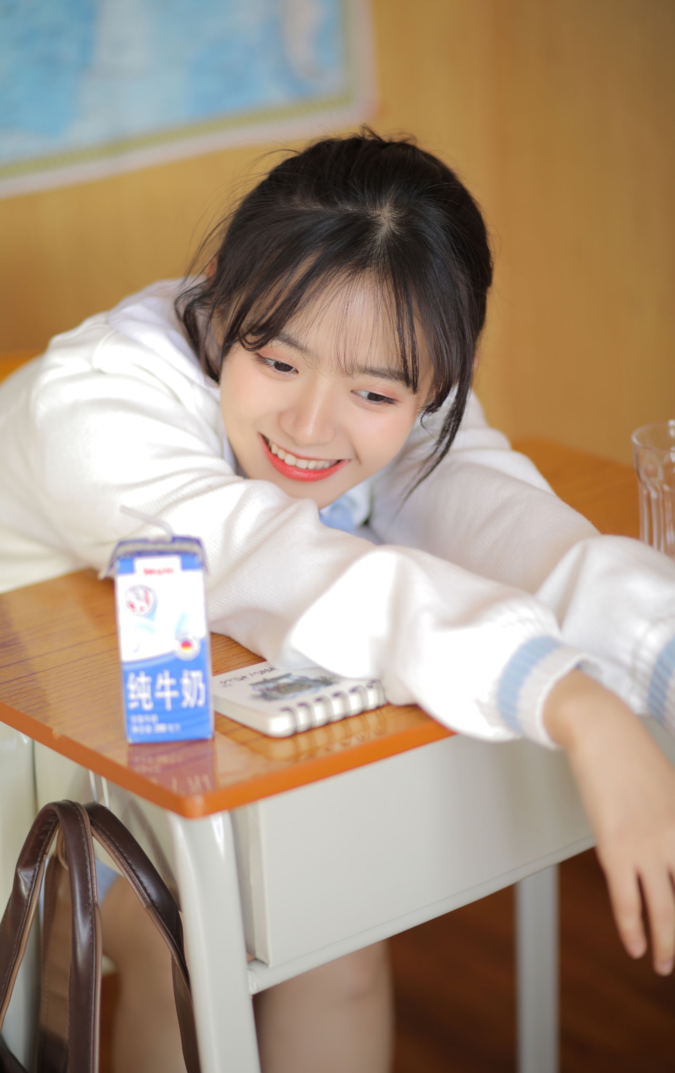 《晴朗的教室里》[9P]-66COS